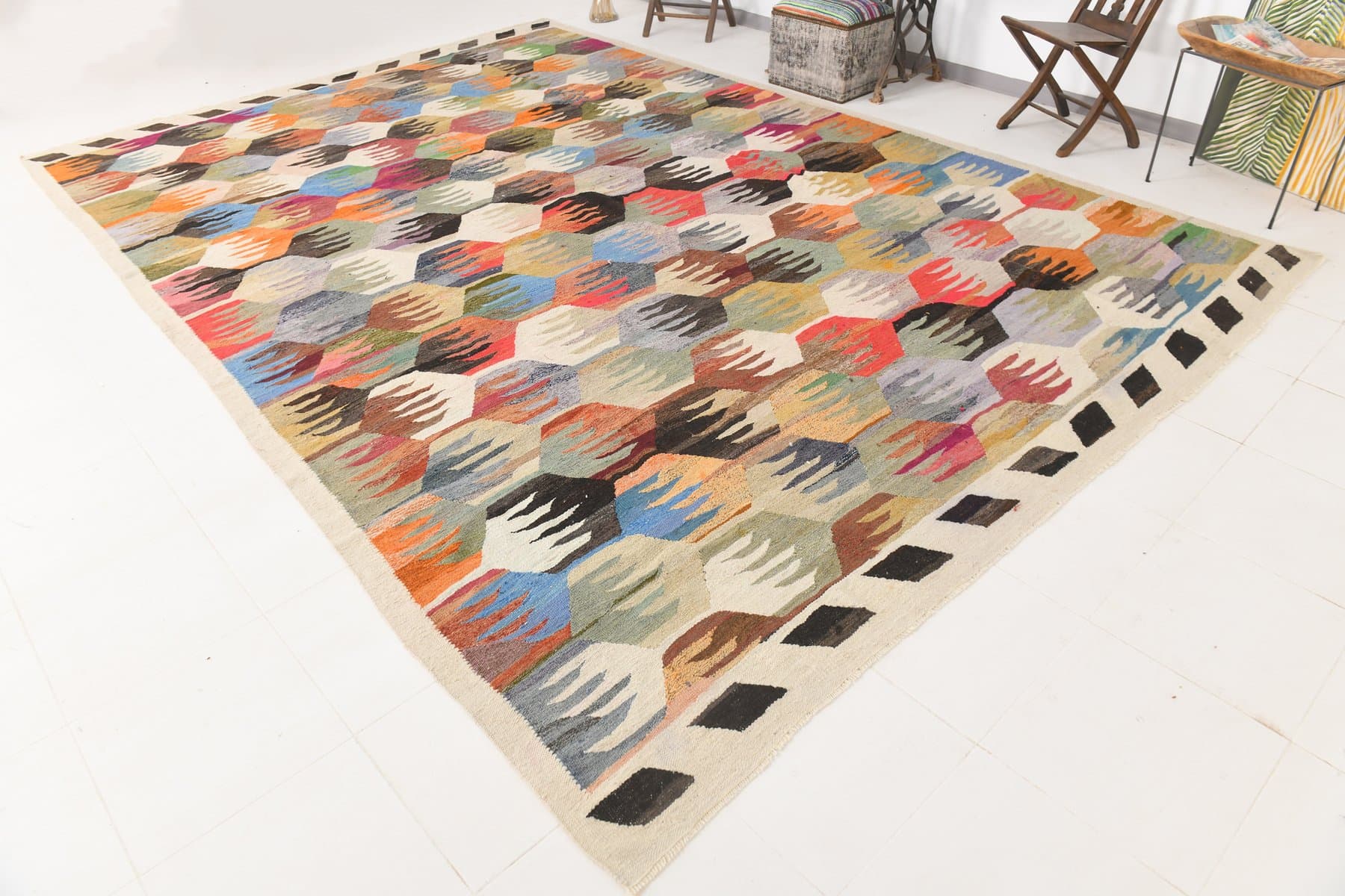 Kilim 438x298 cm, czerwony, wełna, Turcja, lata 60. - 217369