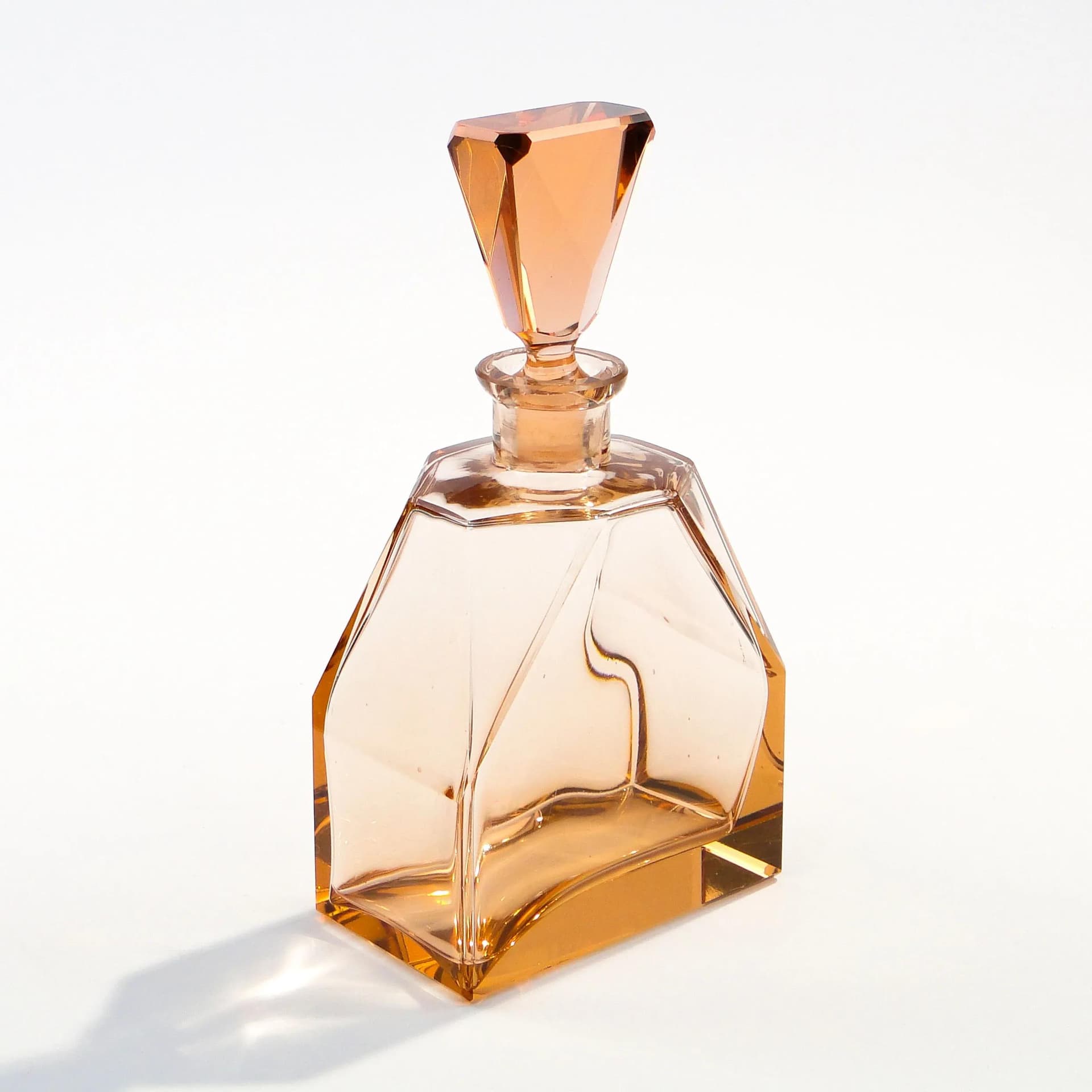 Karafka asymetryczna, szkło kryształowe pomarańczowy, Moser, Czechy, lata 60. - 15902