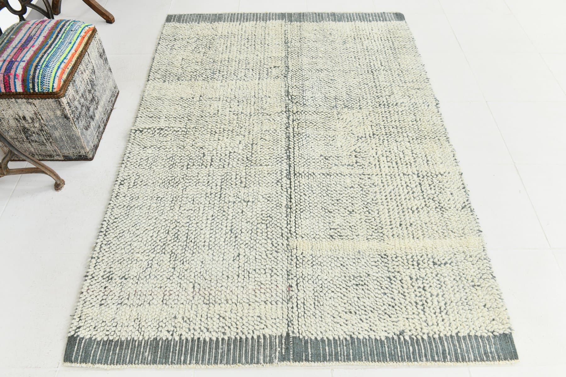 Kilim 137x200 cm, white, green, wool, 1970s - 215790