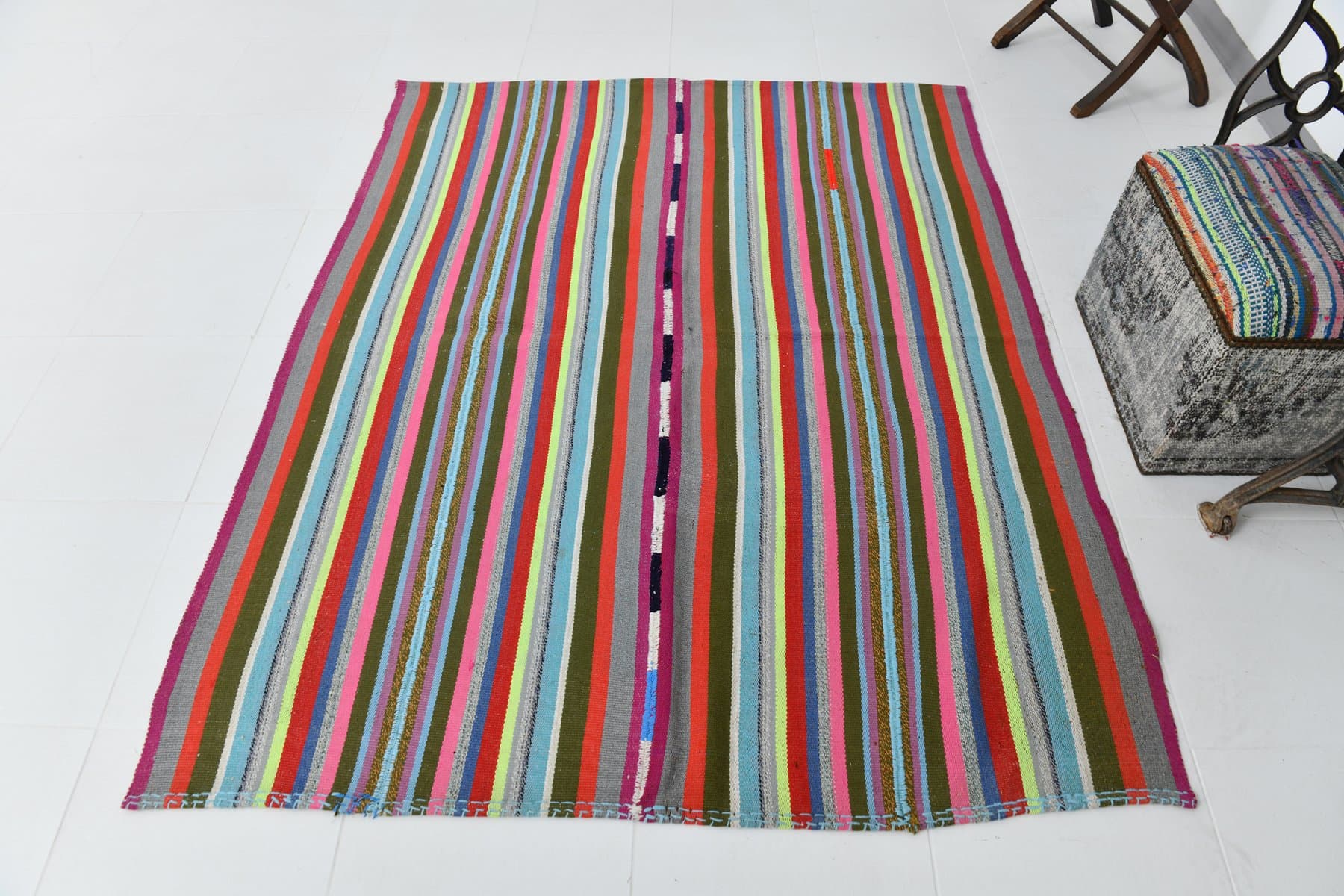 Kilim 150x187 cm, Red, Green, Wool, 1970s - 216657