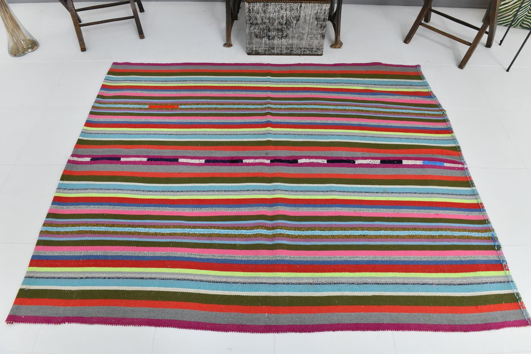 Kilim 150x187 cm, Red, Green, Wool, 1970s - 216659