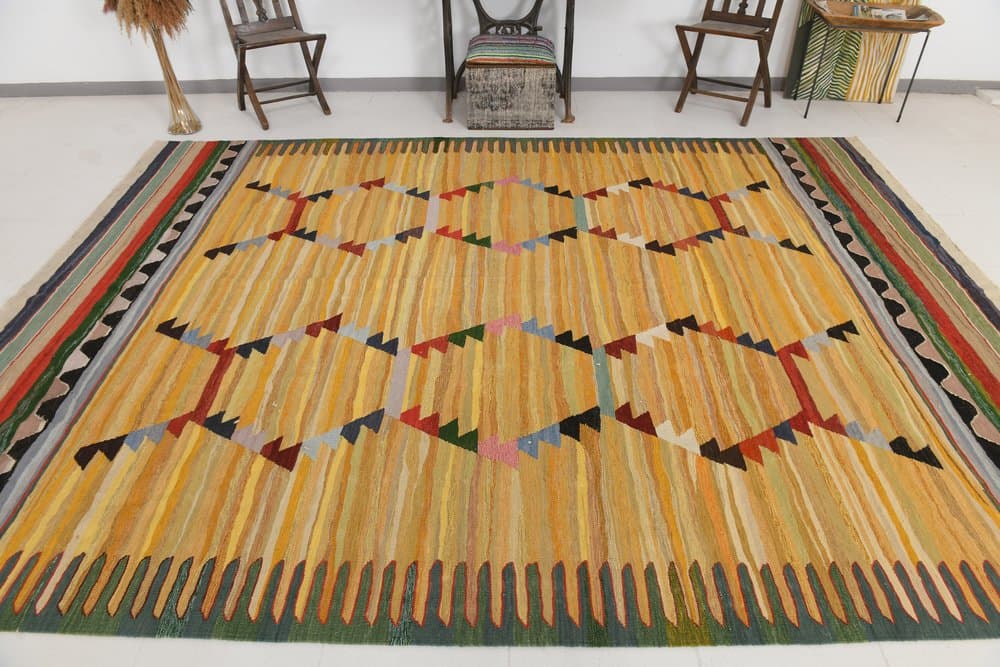 Kilim 365x268 cm, zielony, czerwony, wełna, lata 70. - 216178