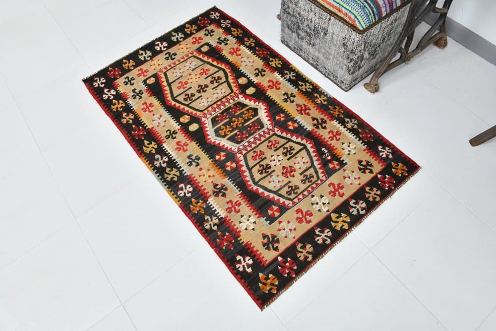 Kilim 140x86 cm, czerwony, beżowy, wełna, lata 70. - 219812