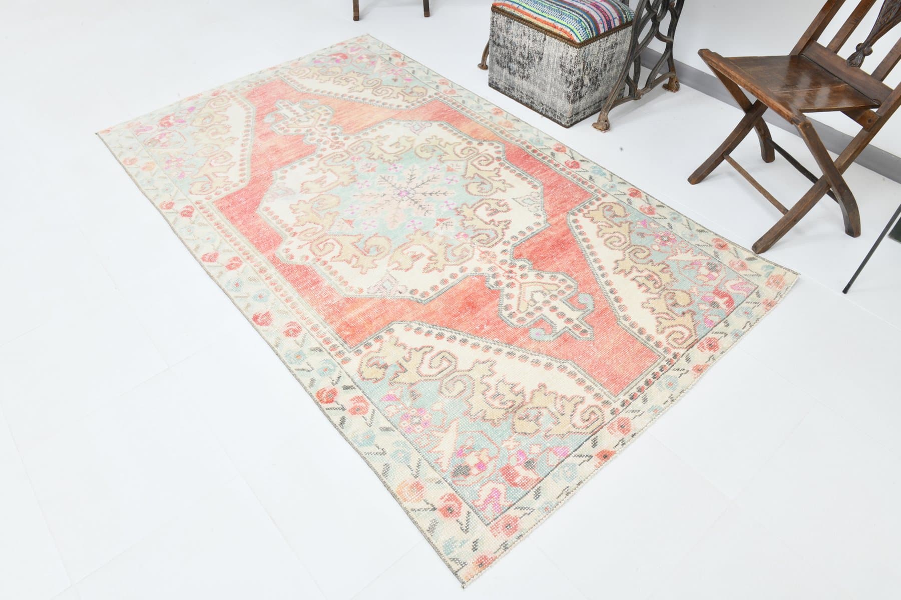 Dywan 228x134 cm, różowy, niebieski, wełna, Turcja, lata 70. - 220112