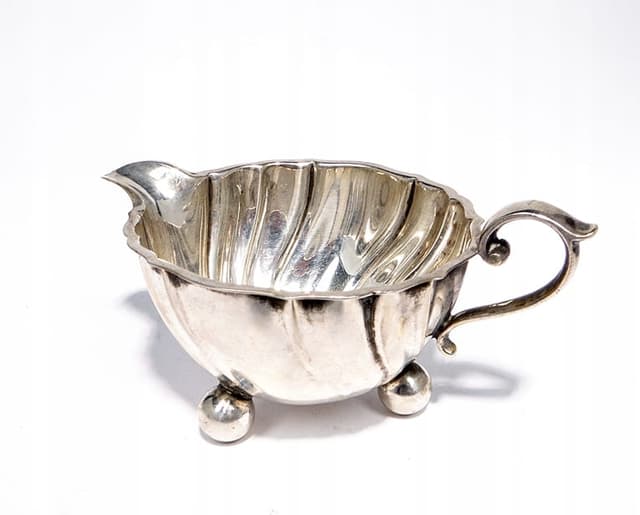 Mlecznik secesyjny, srebro, Niemcy, początek XX w. - WYMIARY