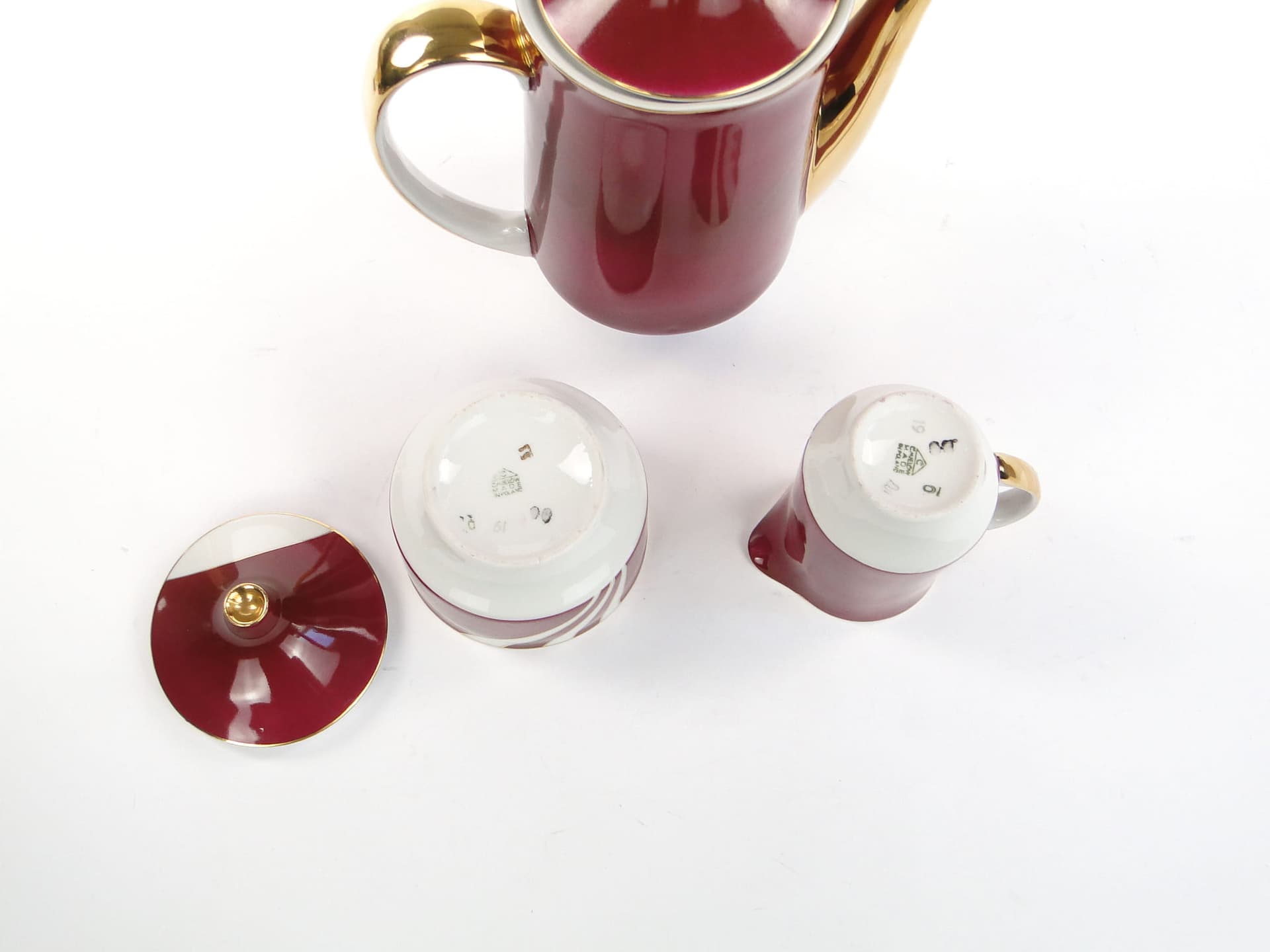 Zestaw stołowy June, porcelana burgund, proj. W. Potacki, Ćmielów, Polska, lata 60. - 219946