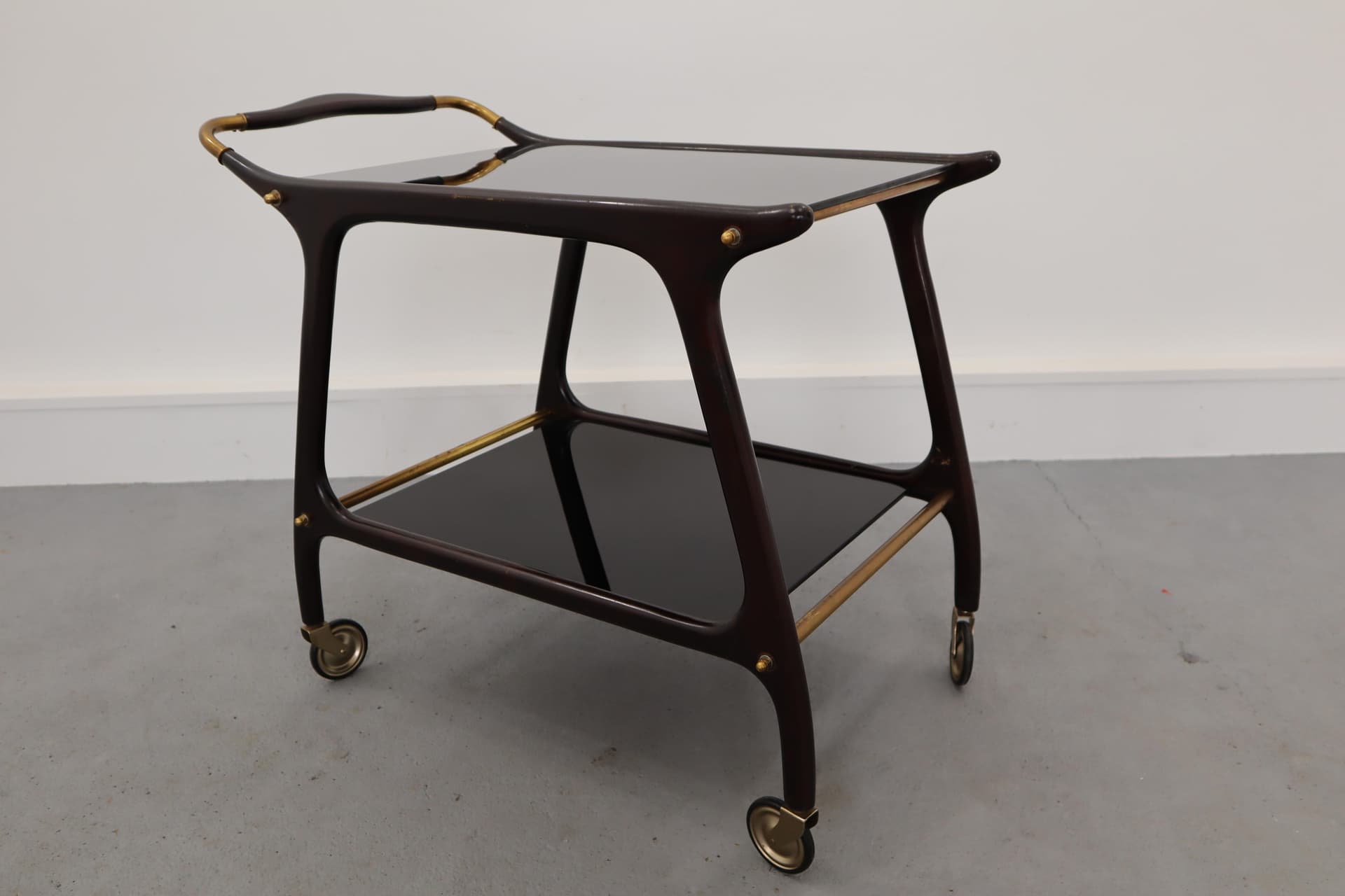 Wózek barowy, drewno brązowy, szkło czarny, Niemcy, lata 60. - 16078