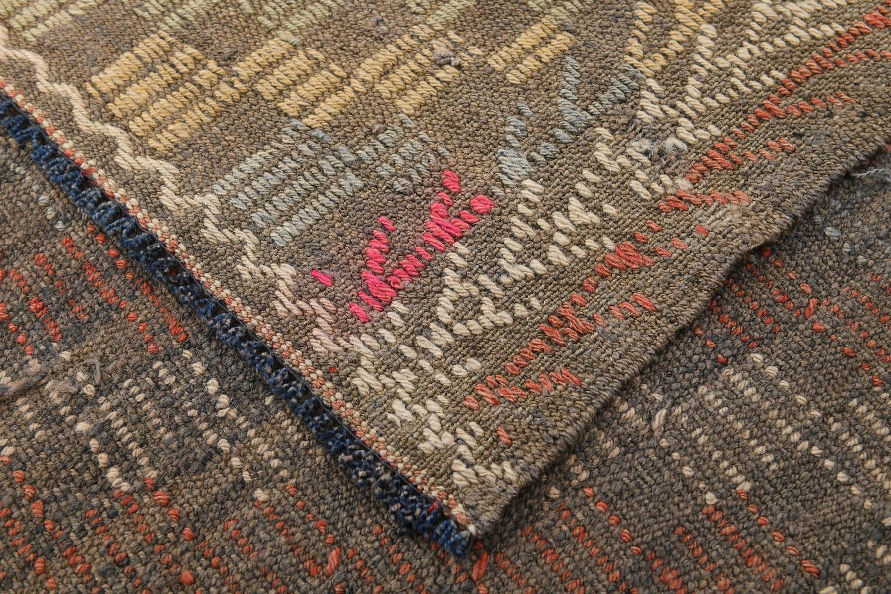 Kilim 251x178 cm, brązowy, wełna, lata 60. - 221313