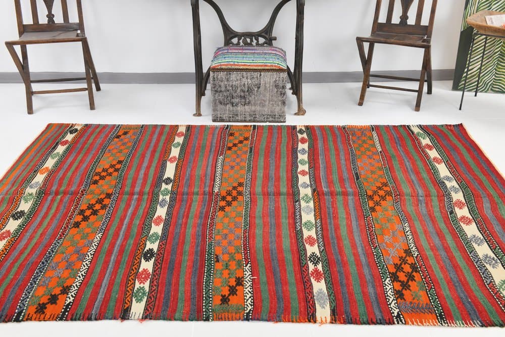 Kilim 253x172 cm, czerwony, zielony, wełna, Turcja, lata 60. - 221923