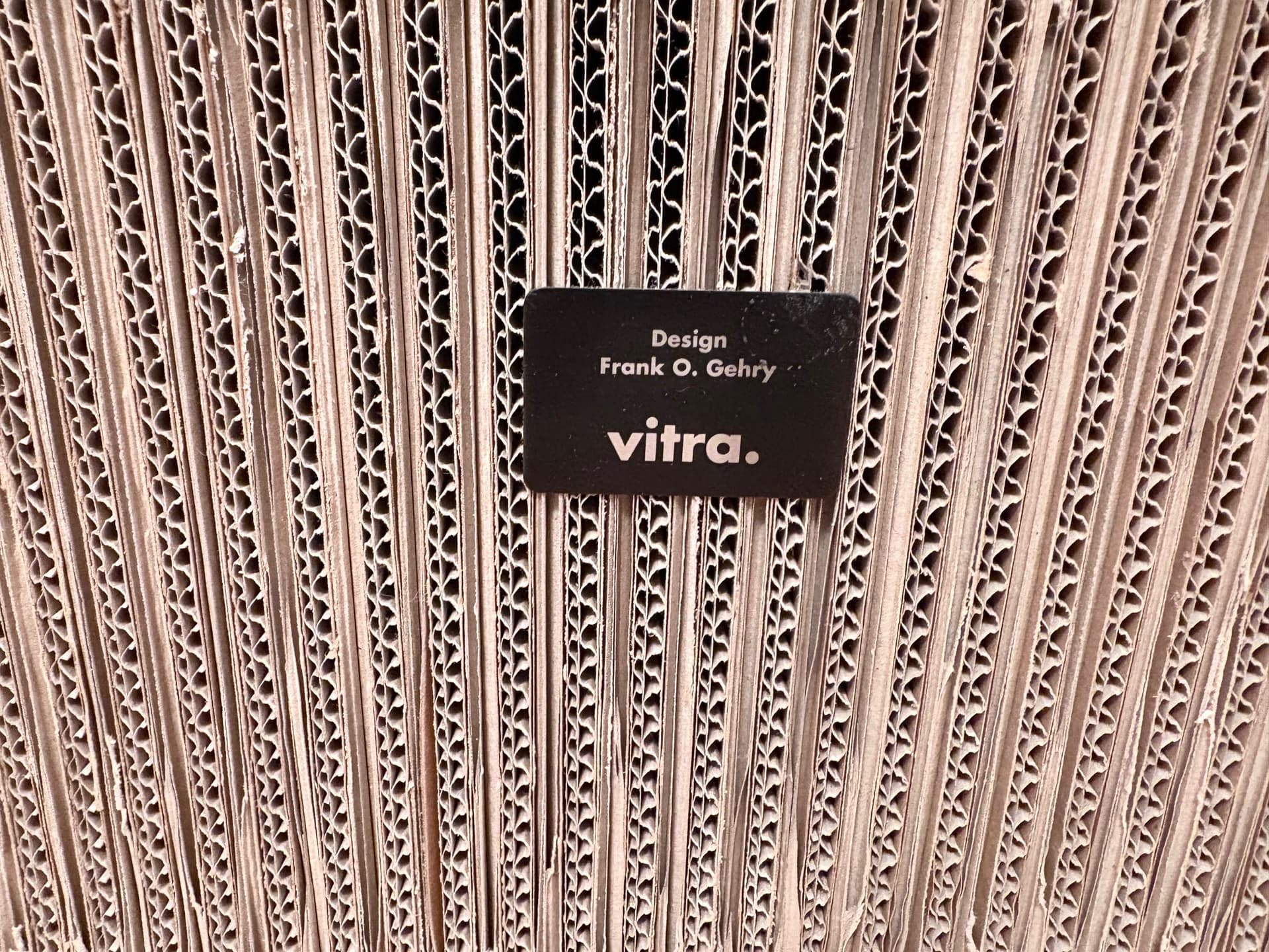 Para stołków Wiggle, brązowy, proj. F. Gehry, Vitra, Szwajcaria, lata 90. - 222577