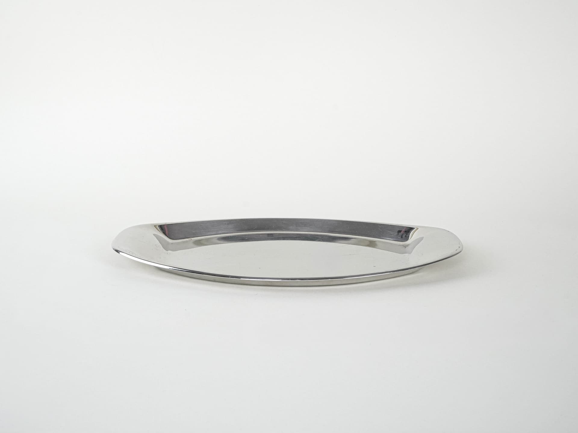 Oval tray, silver steel, Italy, 1980s. - 222872