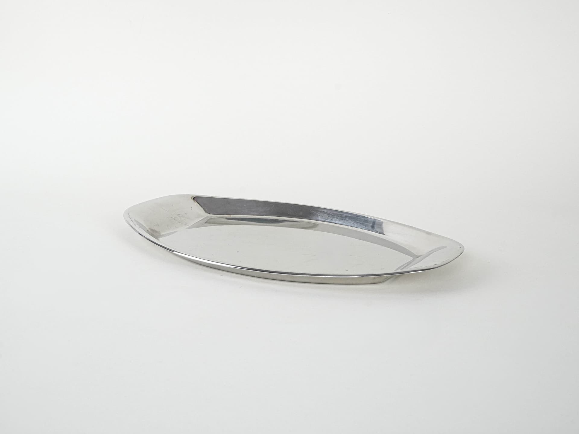 Oval tray, silver steel, Italy, 1980s. - 222871