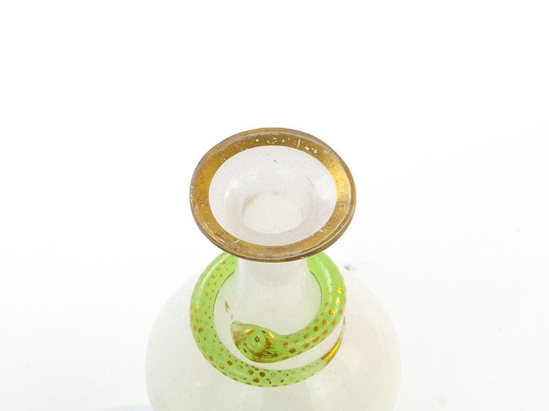 Karafka Biedermeier, szkło opalowe ivory white, szkło uranowe żółto-zielone, Austria, XIX w. - 223160