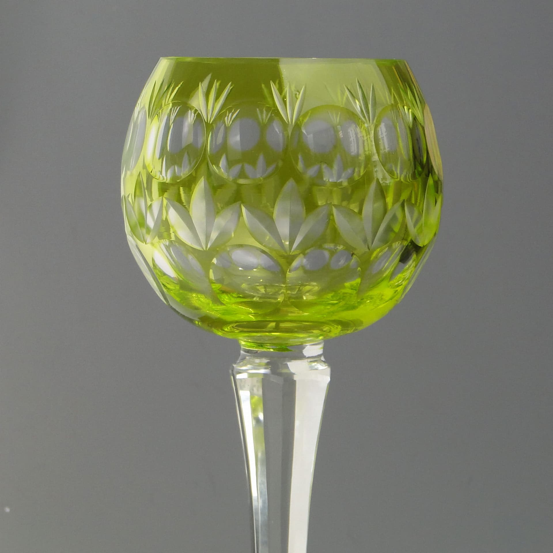 Kielich remer, zielony, kryształ, Austria, lata 30. - 223177