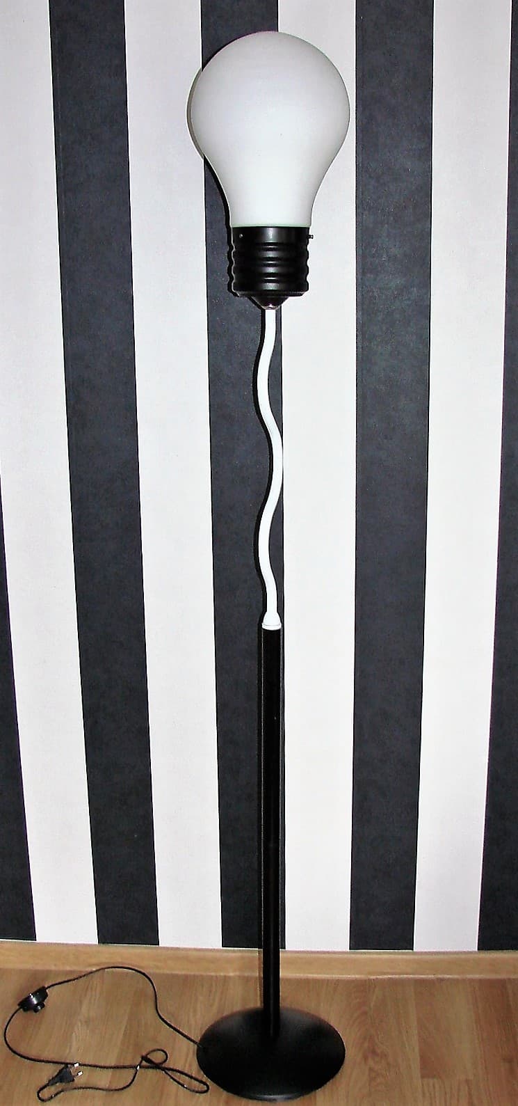 Floor lamp Bulb, black metal, glass, 1980s. - 223221