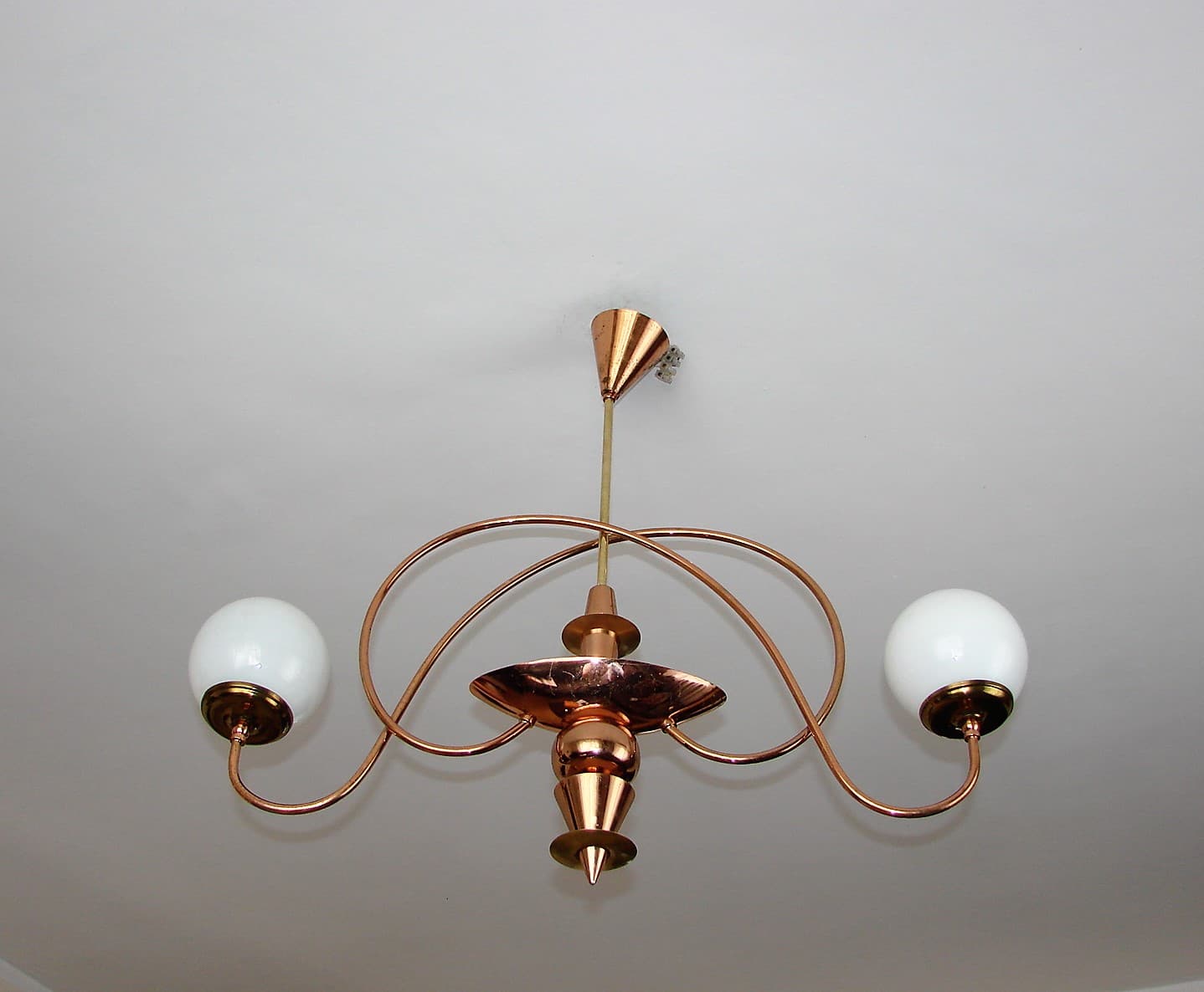 Żyrandol Mid Century, mosiądz złoty, szkło, lata 60. - 223241