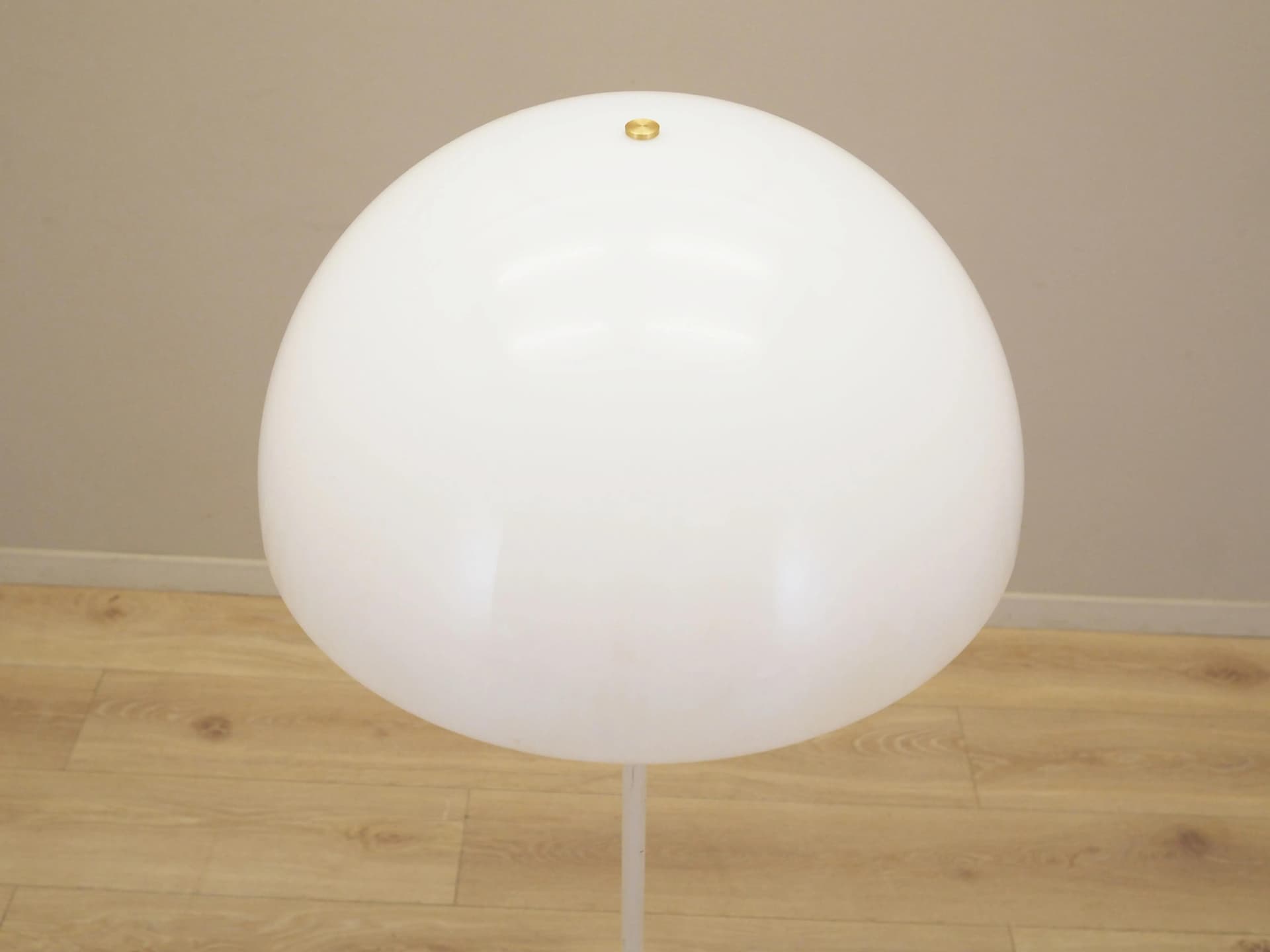 Lampa podłogowa Panthella, biały plastik, metal, proj. V. Panton, Louis Poulsen, Dania, lata 70. - 16141