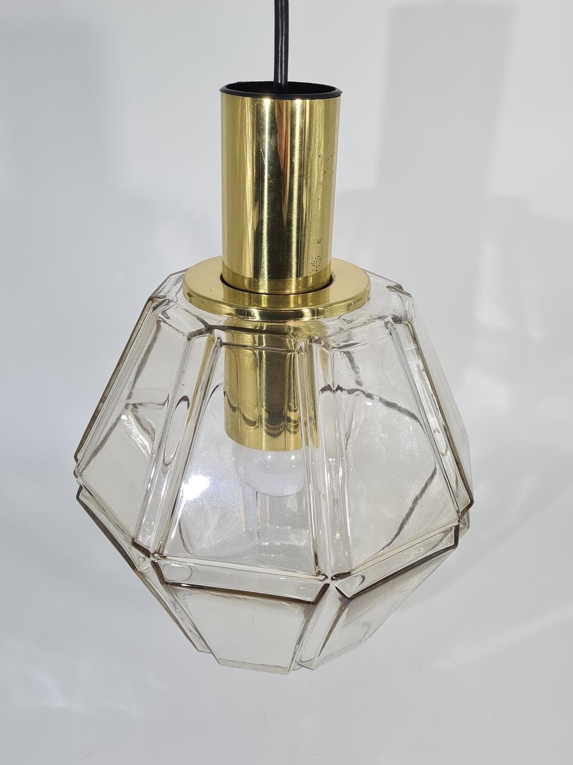Pendant lamp, faceted transparent glass, brass, Glashütte Limburg, Germany, 1960s. - 223315