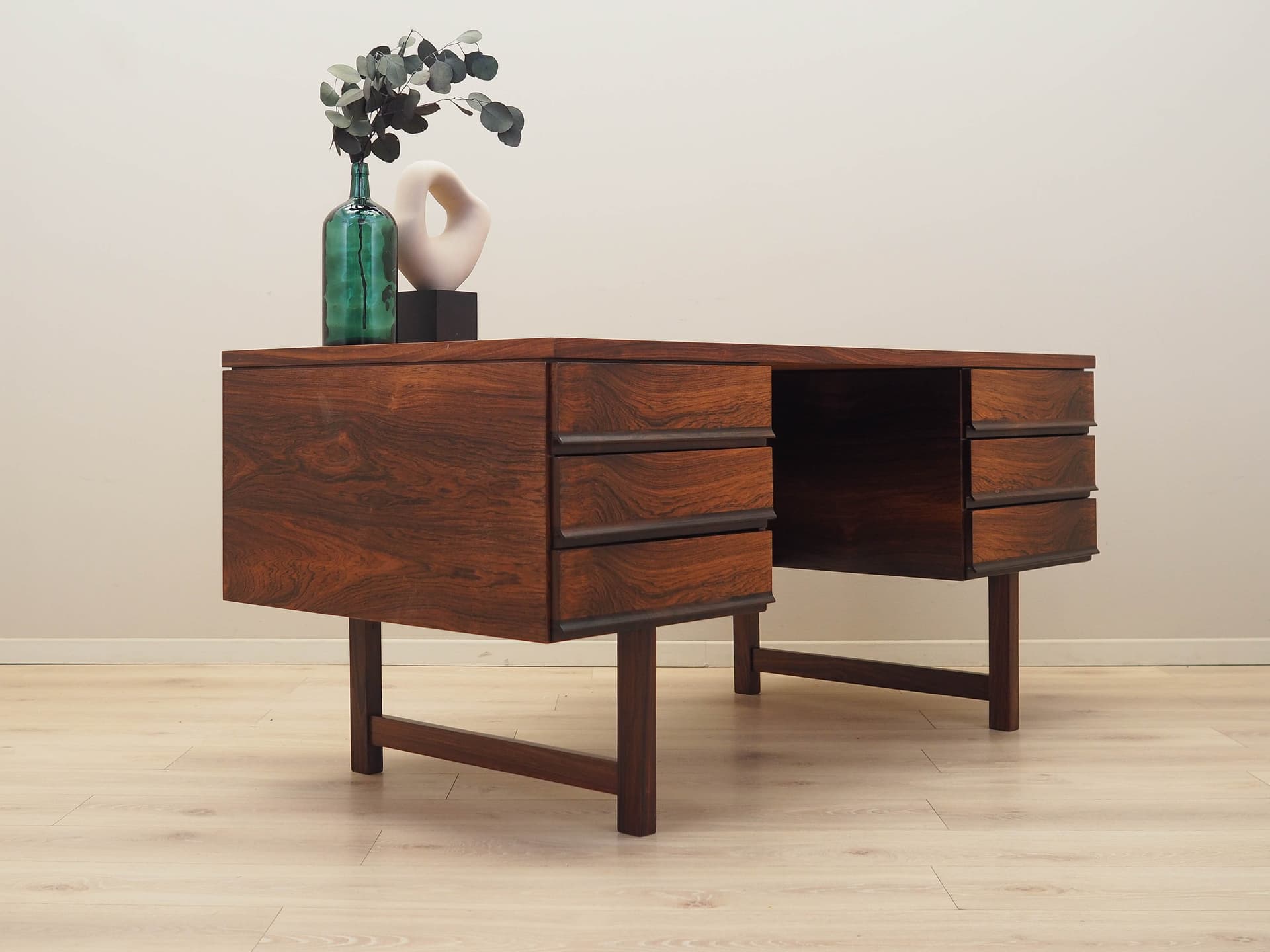 Desk, dark rosewood, Denmark, 1970s. - 223464
