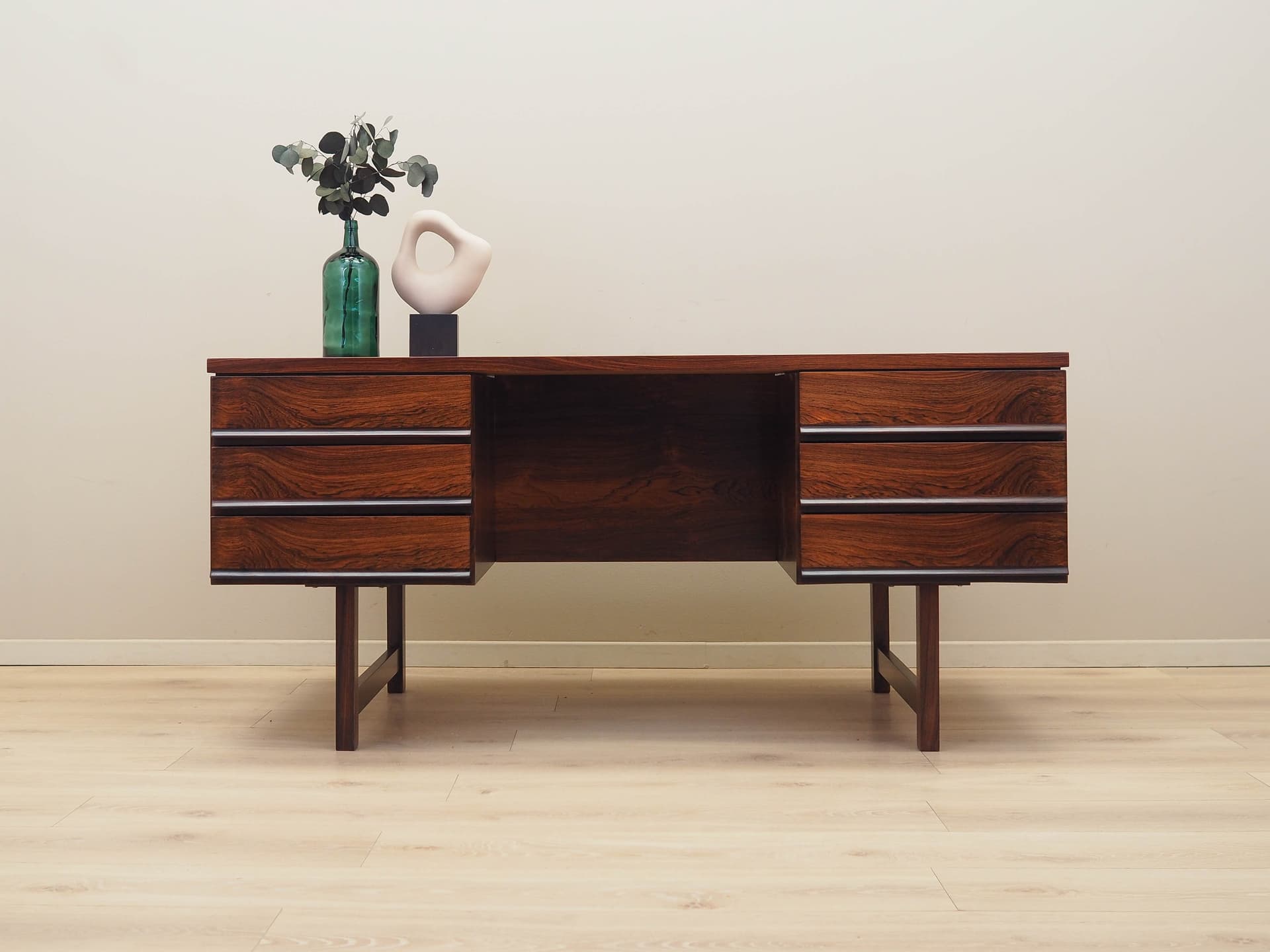 Desk, dark rosewood, Denmark, 1970s. - 223461
