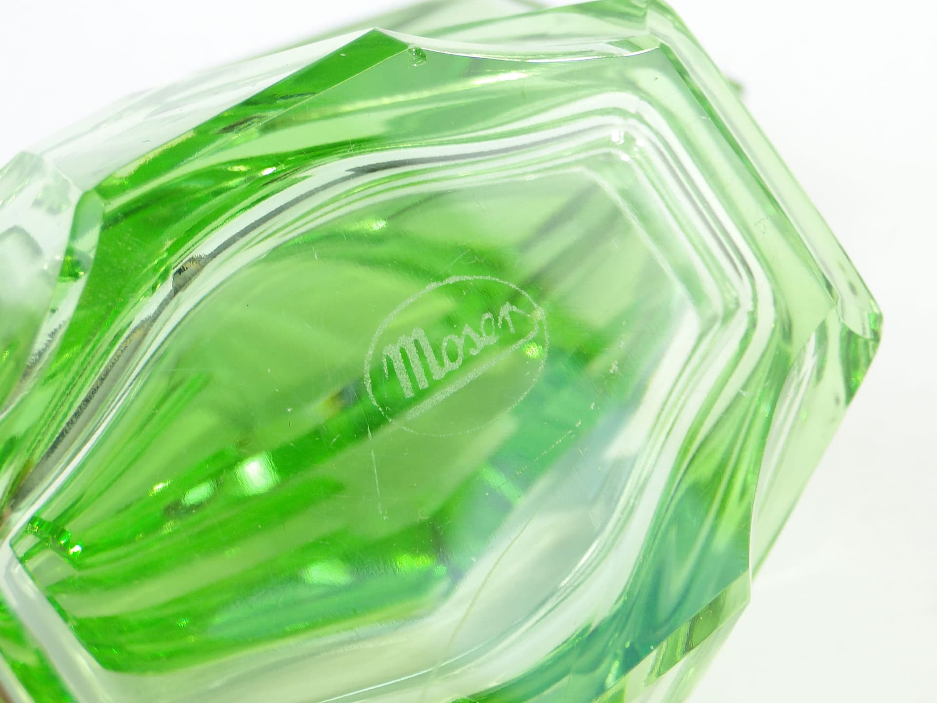 Art Deco Bonbonniere, green crystal, Moser, Czechoslovakia, 1930s. - 223475