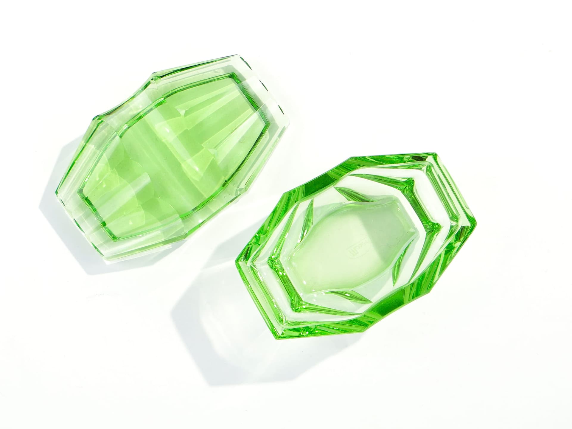 Art Deco Bonbonniere, green crystal, Moser, Czechoslovakia, 1930s. - 223476