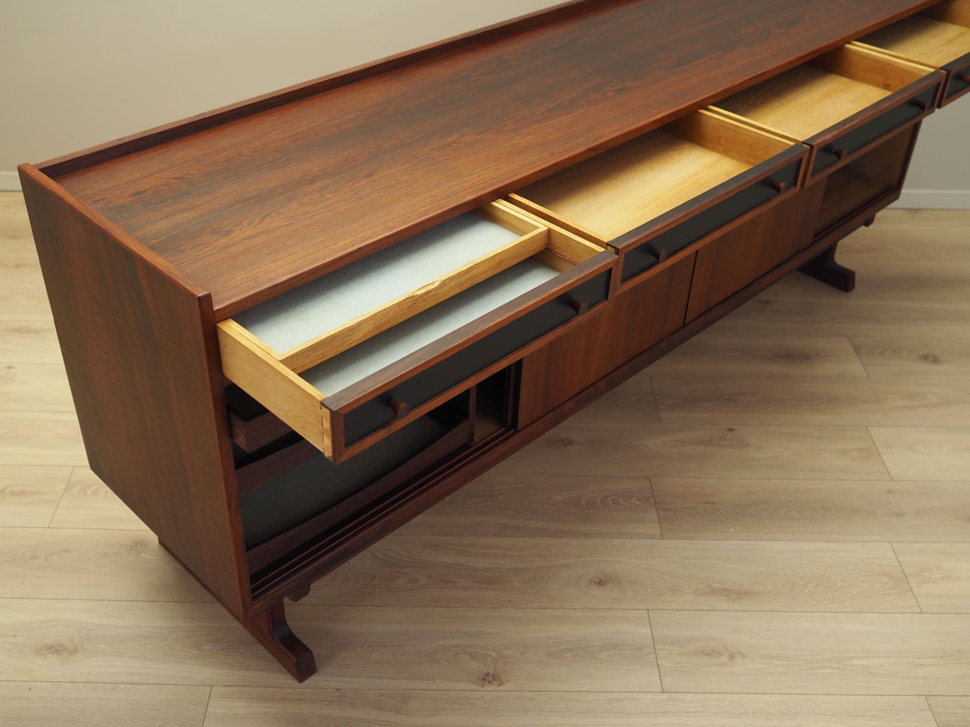 Sideboard, olive rosewood, Hans Bech, Denmark, 1960s - 77119