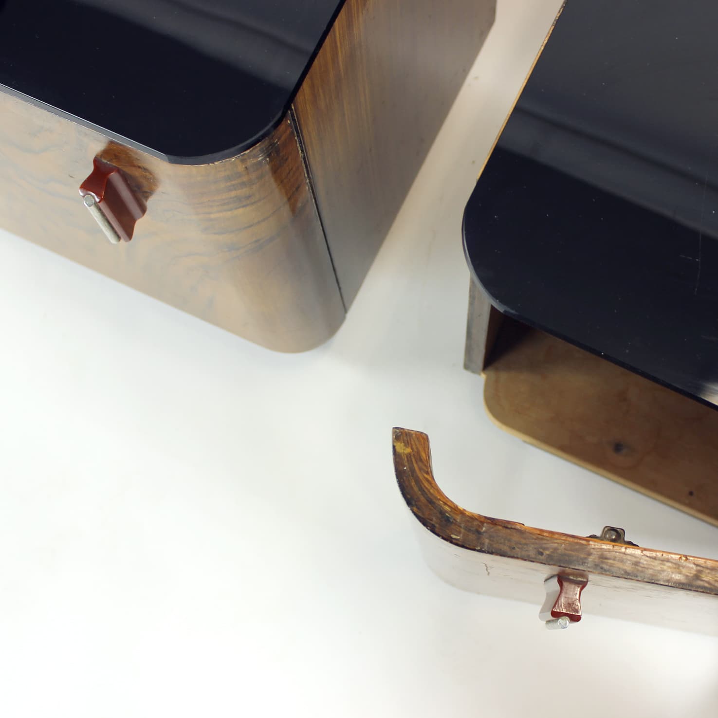 Para szafek nocnych Art Deco, brązowy, szkło czarne, Czechosłowacja, lata 40. - 224660