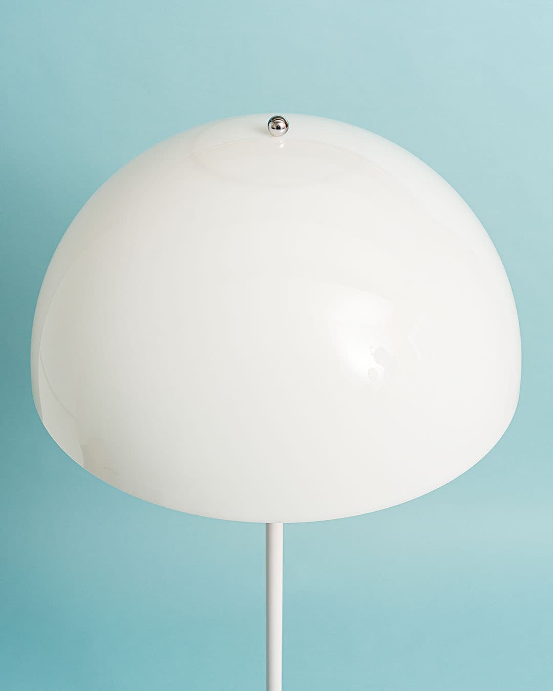 Lampa podłogowa Panthella, biały, metal tworzywo, proj. V. Panton, Louis Poulsen, Dania, lata 70. - 224765