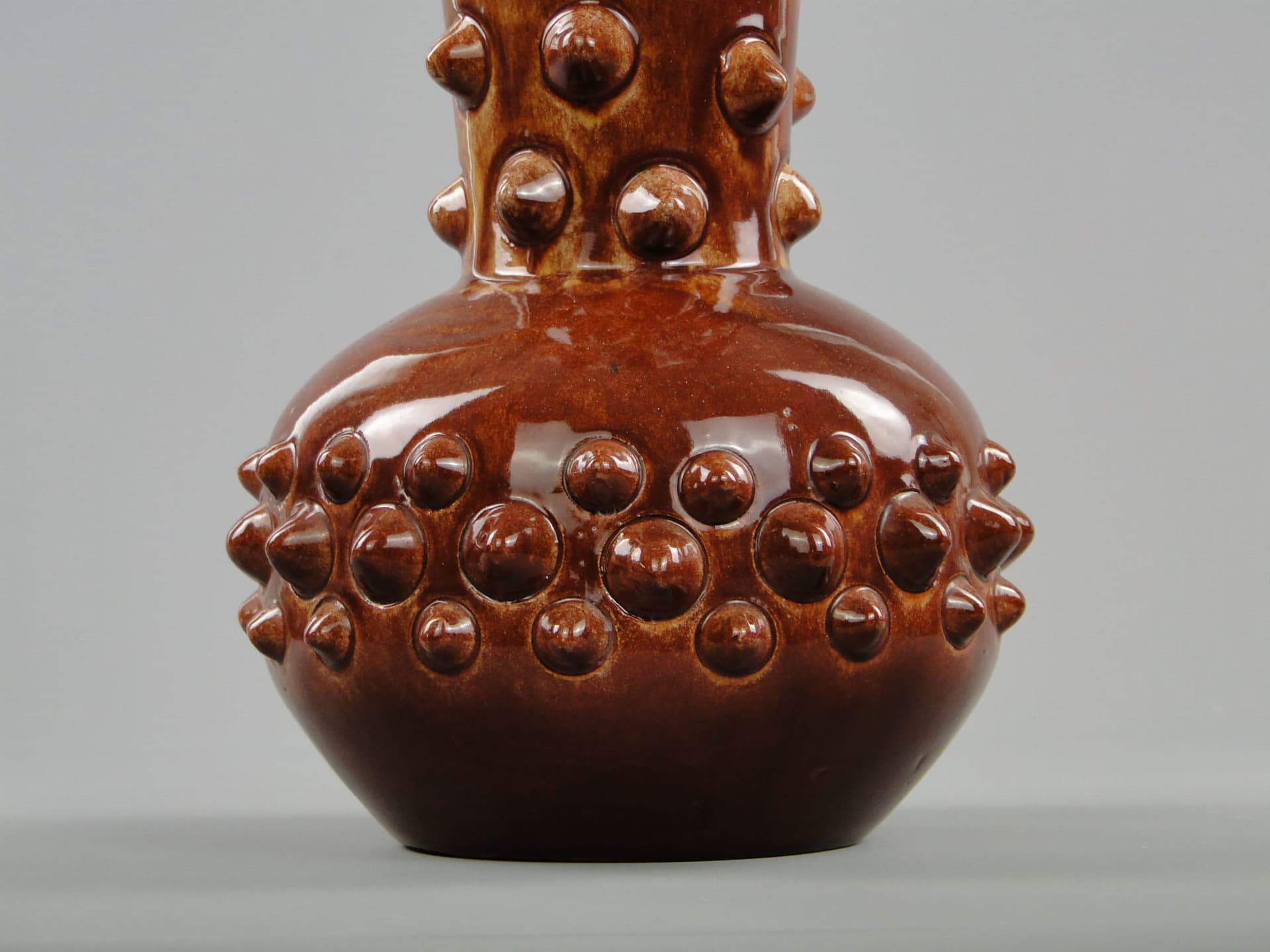 Wazon Maczuga, brązowy, kamionka, proj. J. Sacha, Polska, lata 70. - 225133