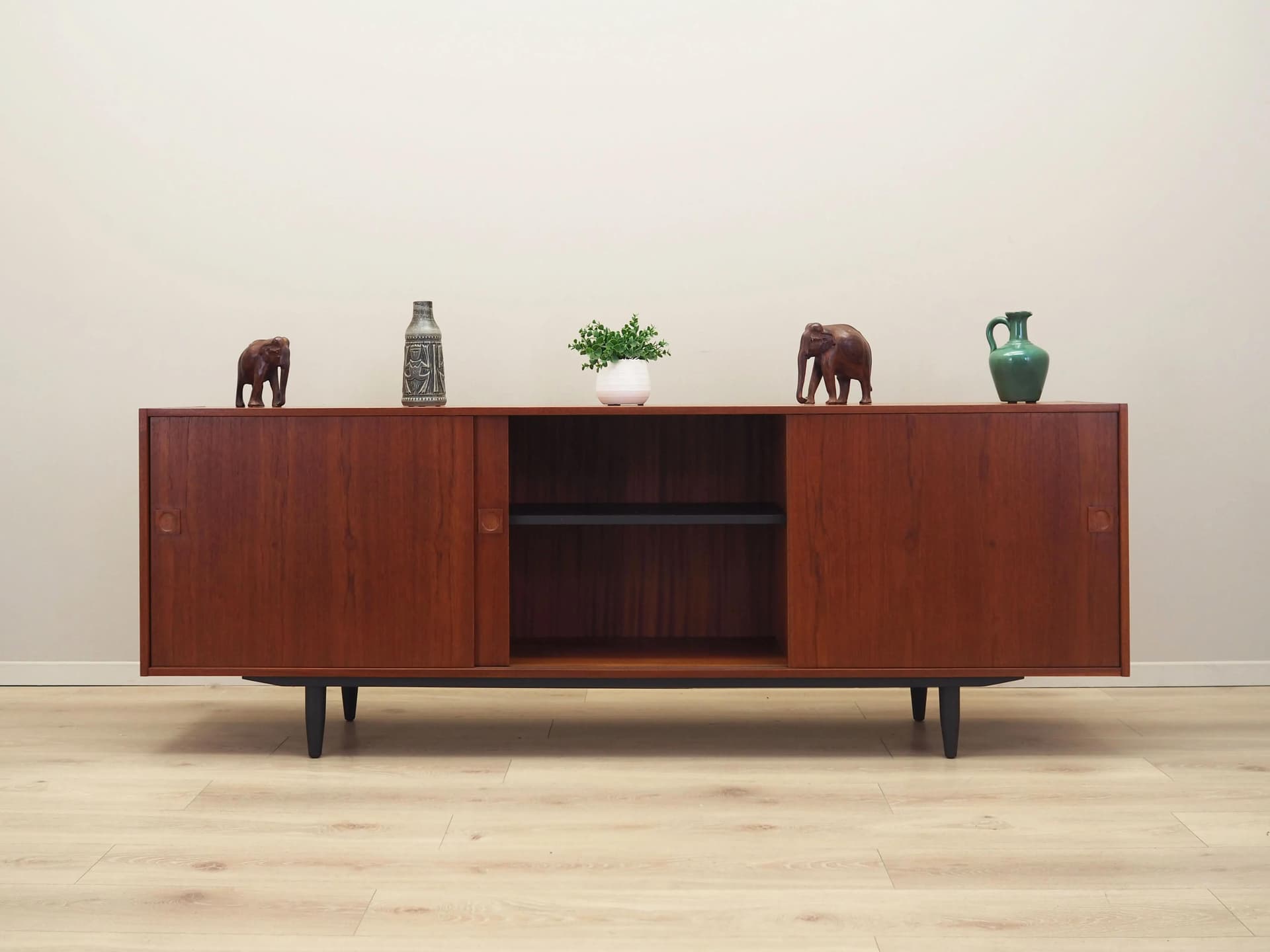 Sideboard, teak brązowy, Dania, lata 70. - 16453