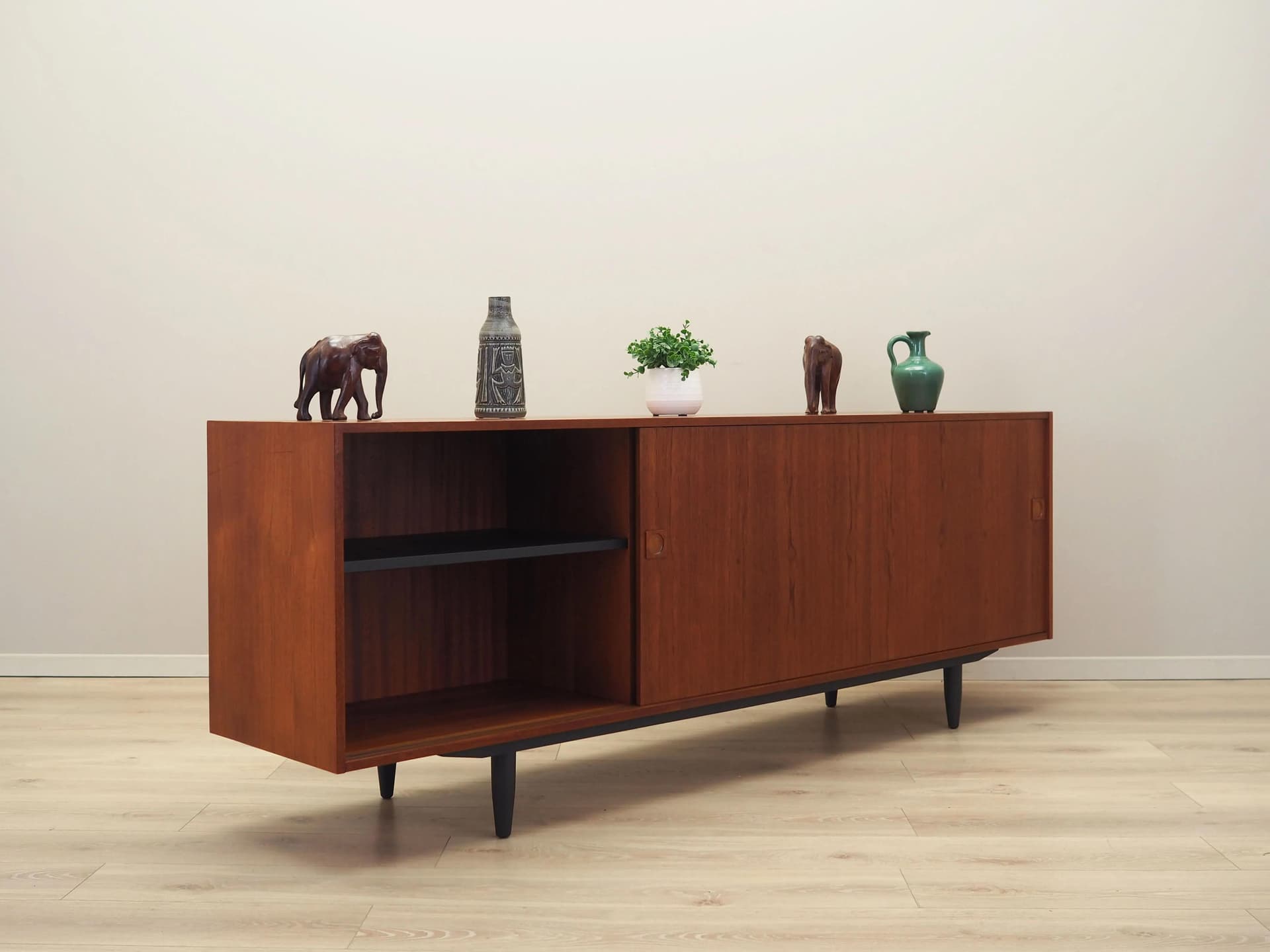 Sideboard, teak brązowy, Dania, lata 70. - 16457