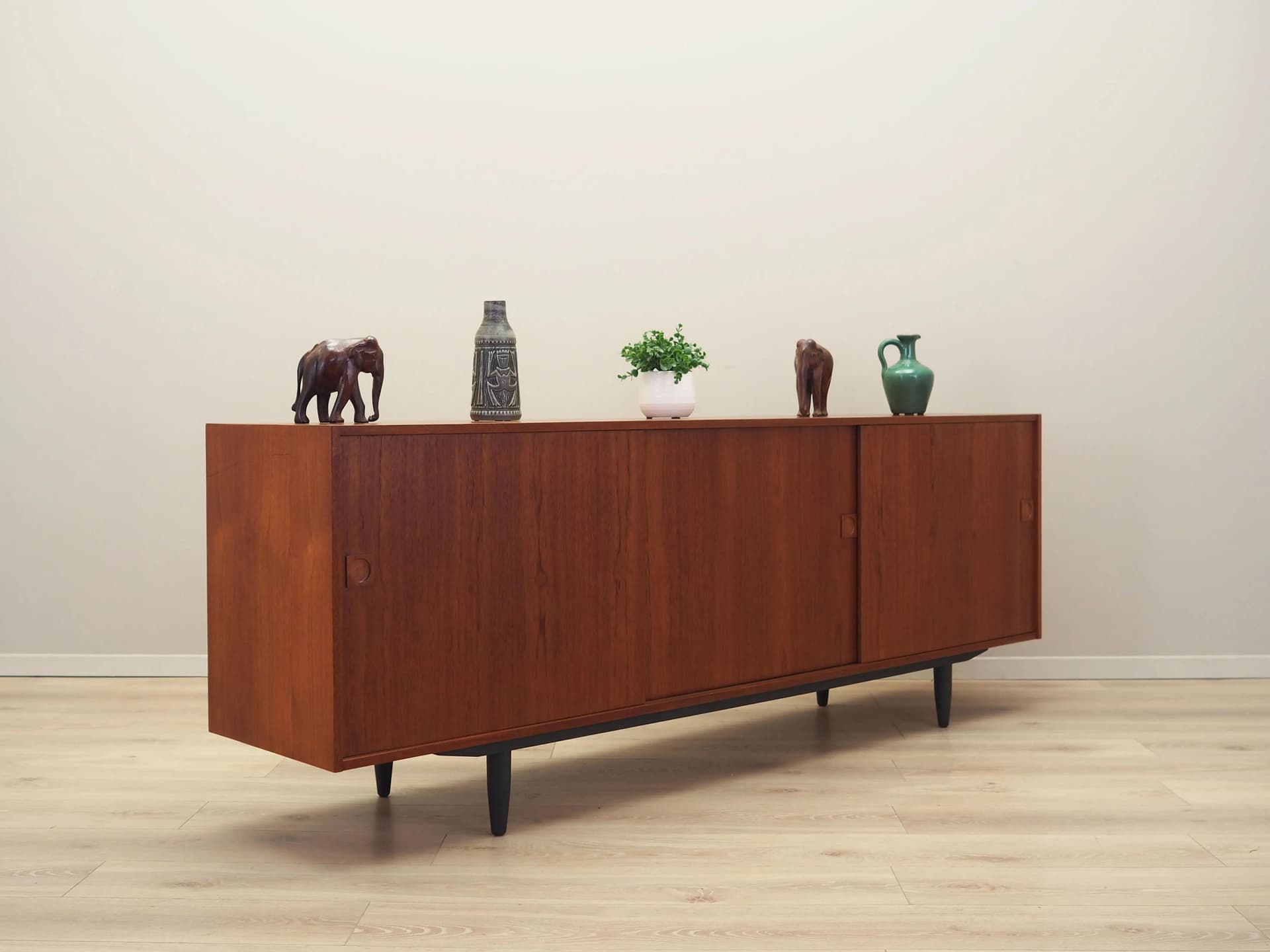 Sideboard, teak brązowy, Dania, lata 70. - 16456