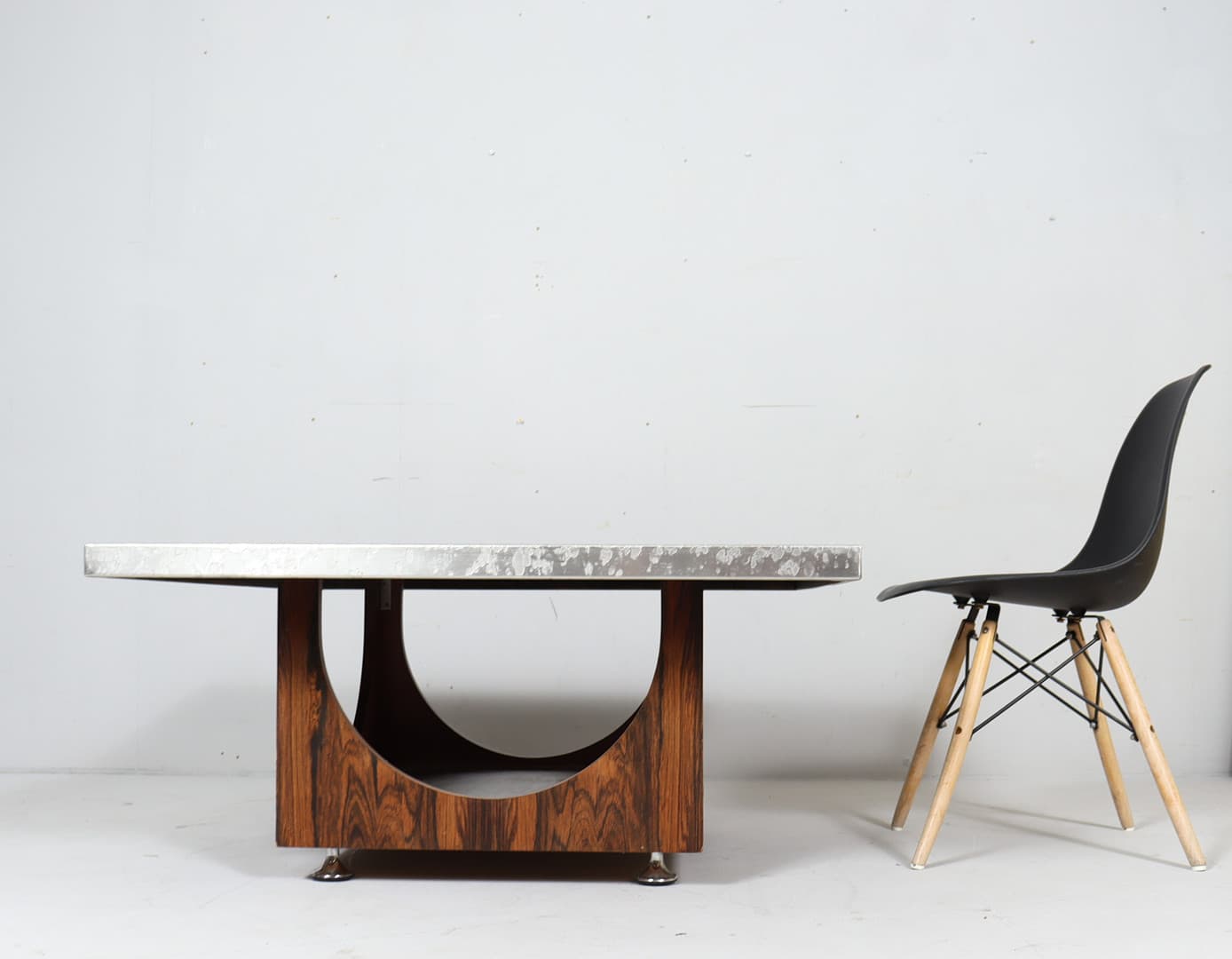Mid-century rectangular coffee table, brushed silver steel top/rosewood base, by Heinz Lilienthal - 225264