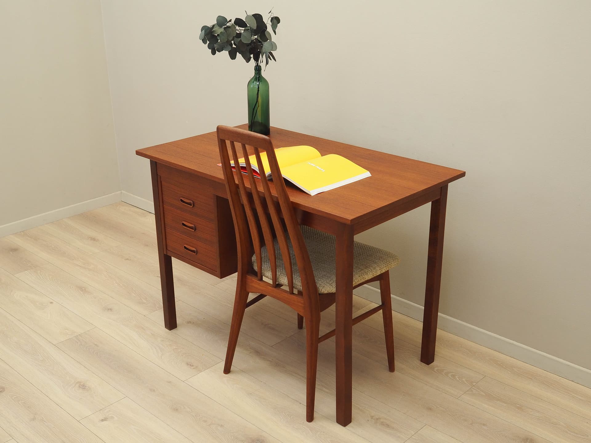 Desk, brown teak, Denmark, 1970s. - 225371