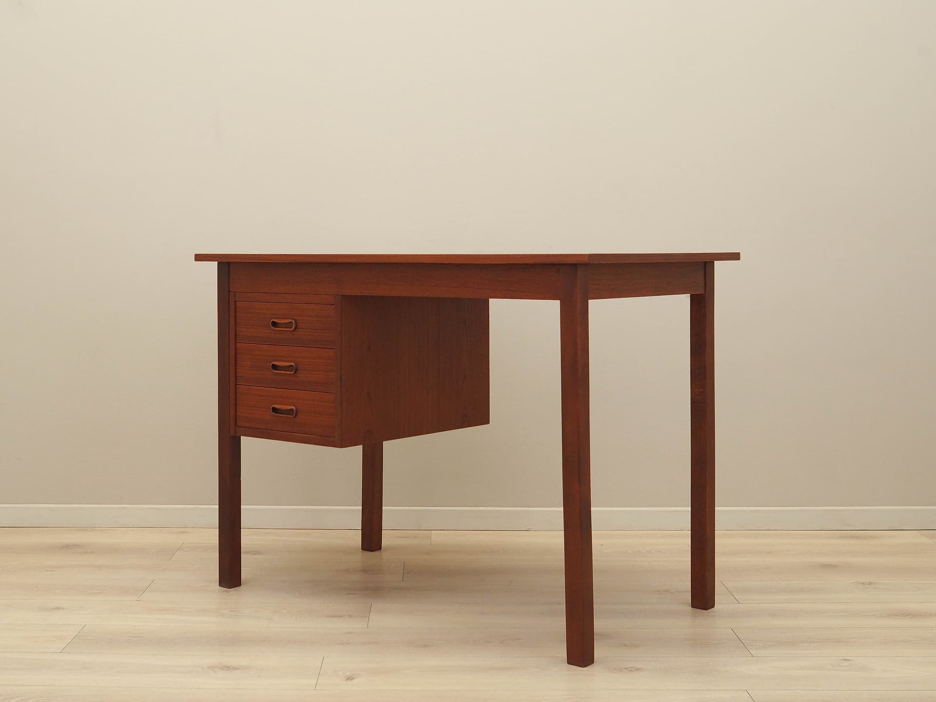 Desk, brown teak, Denmark, 1970s. - 225372