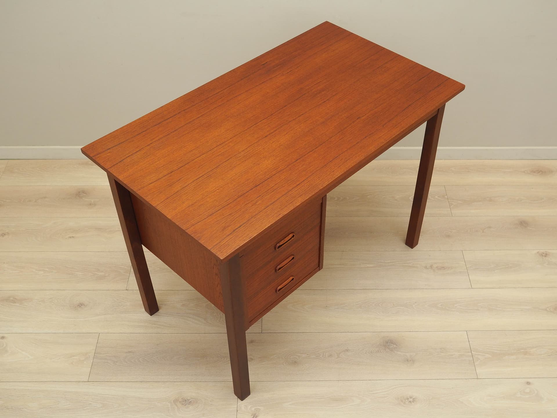 Desk, brown teak, Denmark, 1970s. - 225375