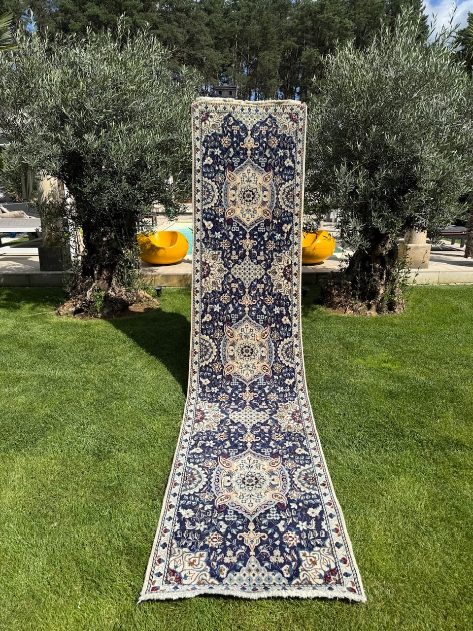 Chodnik perski Nain 385x85 cm, niebieski, wełna jedwab, Iran - 225591