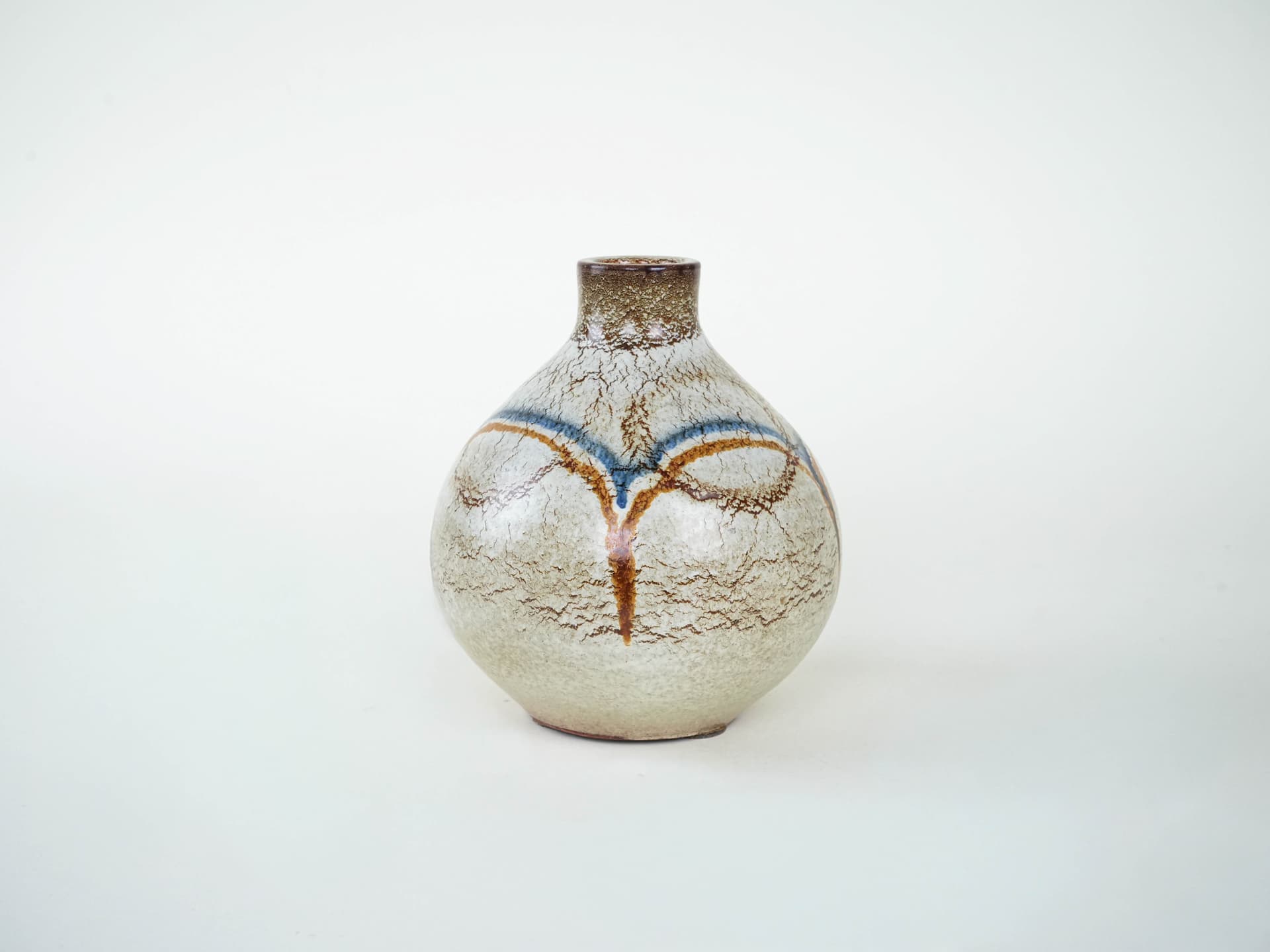 Vase, mid-century modern, beige, ceramics, Italy, 1960s. - 225830