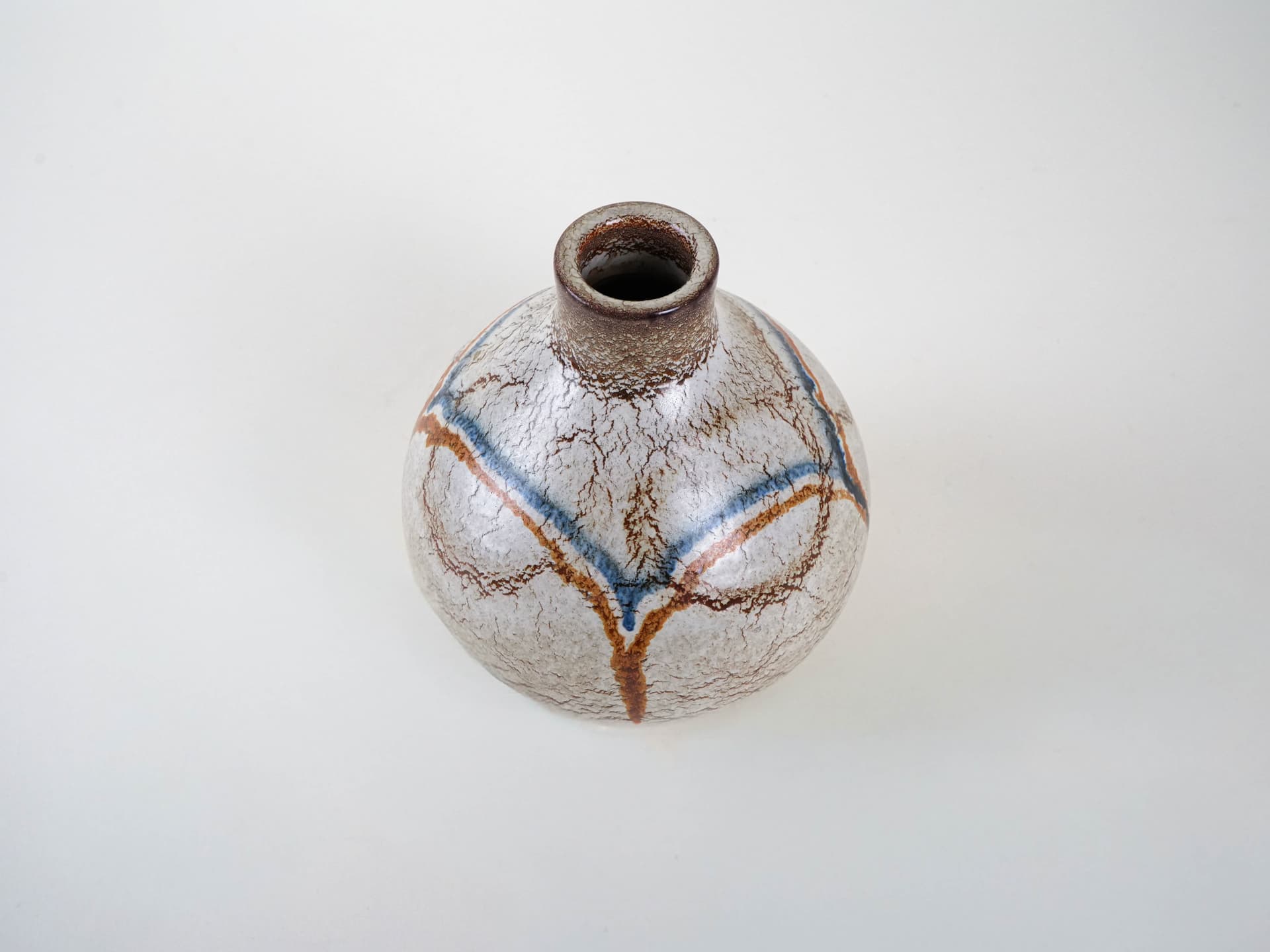 Vase, mid-century modern, beige, ceramics, Italy, 1960s. - 225832
