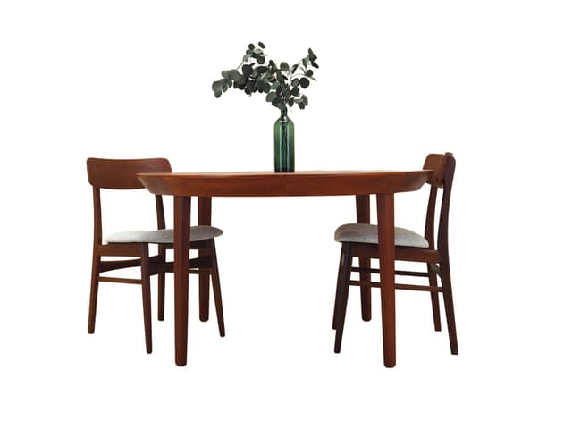 Round table, orange teak, by O. Hald, Gudme Møbelfabrik, Denmark, 1960s - DIMENSION