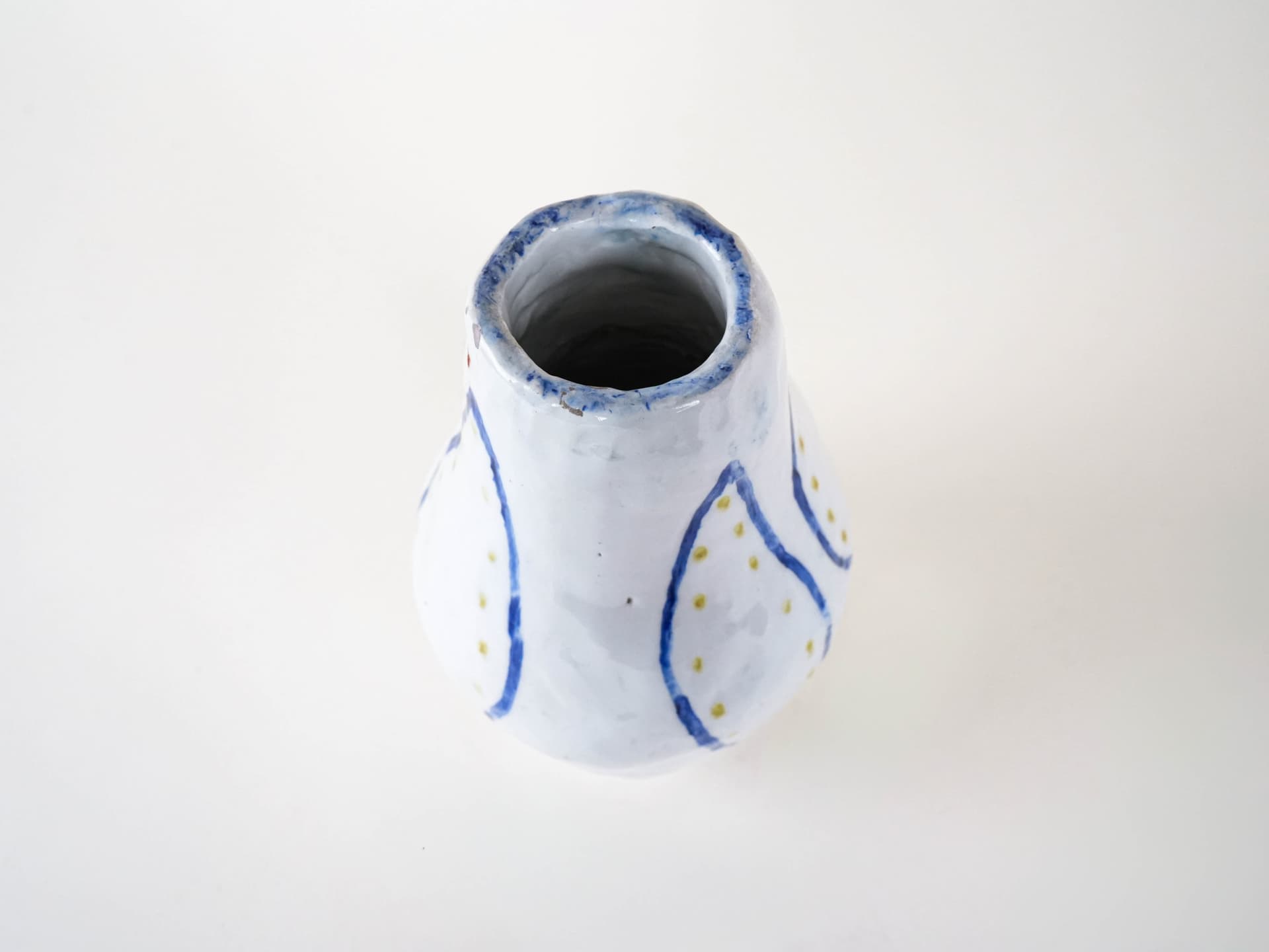 Vase, white ceramic, Italy, 1960s. - 225931