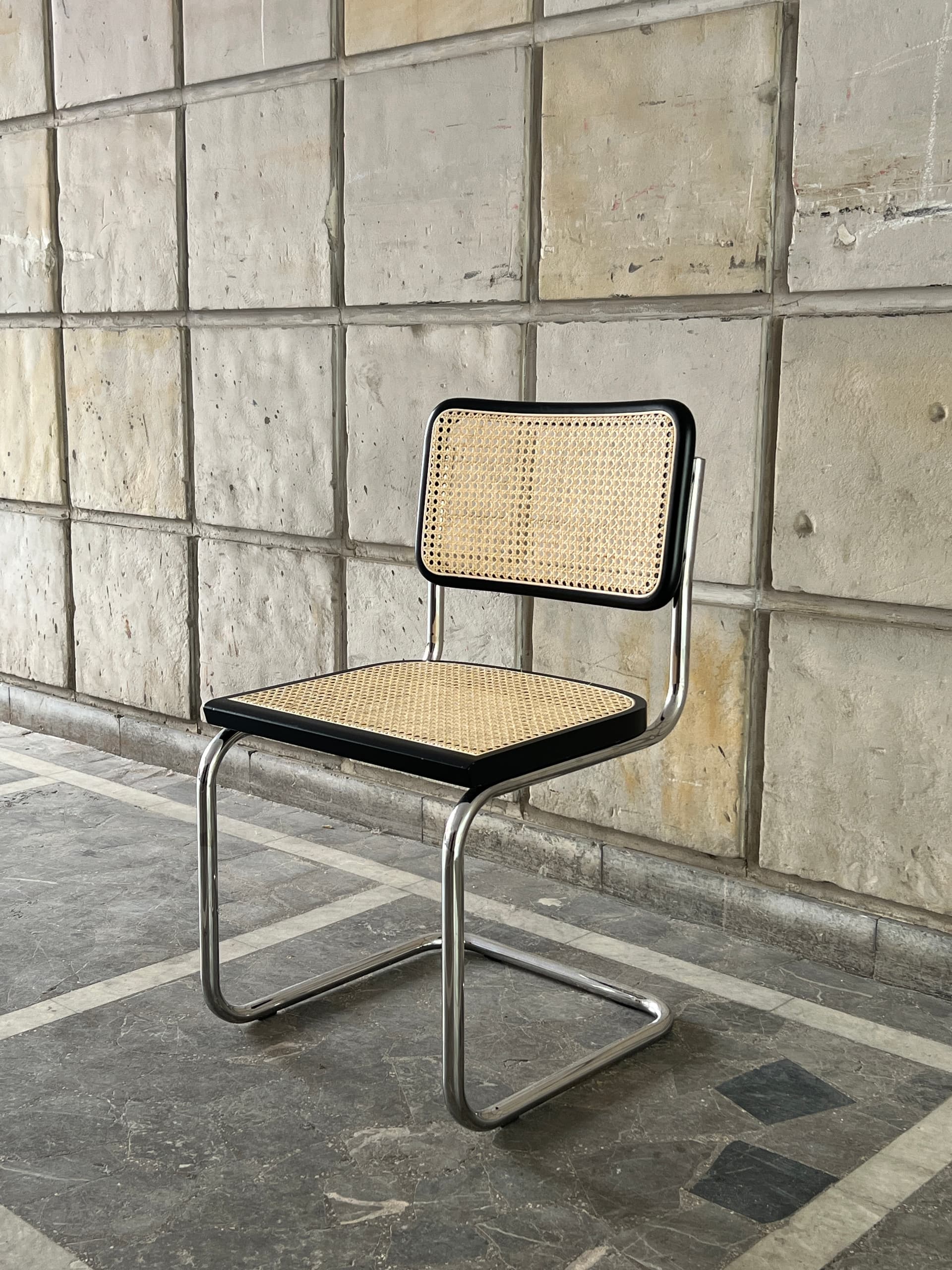 Krzesło z giętej stali wg proj. M.Breuer, Bauhaus, czarne - 226558