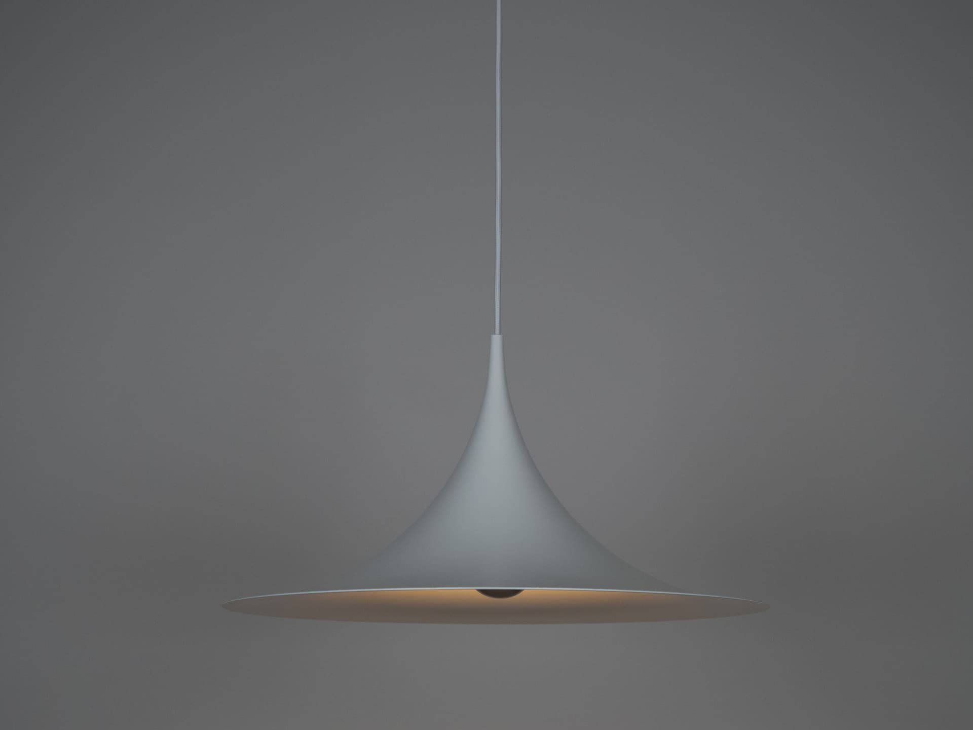 Lampa Semi, biały, metal, proj. C. Bonderup, T. Thorup, Fog & Mørup, Dania, lata 60. - 227256