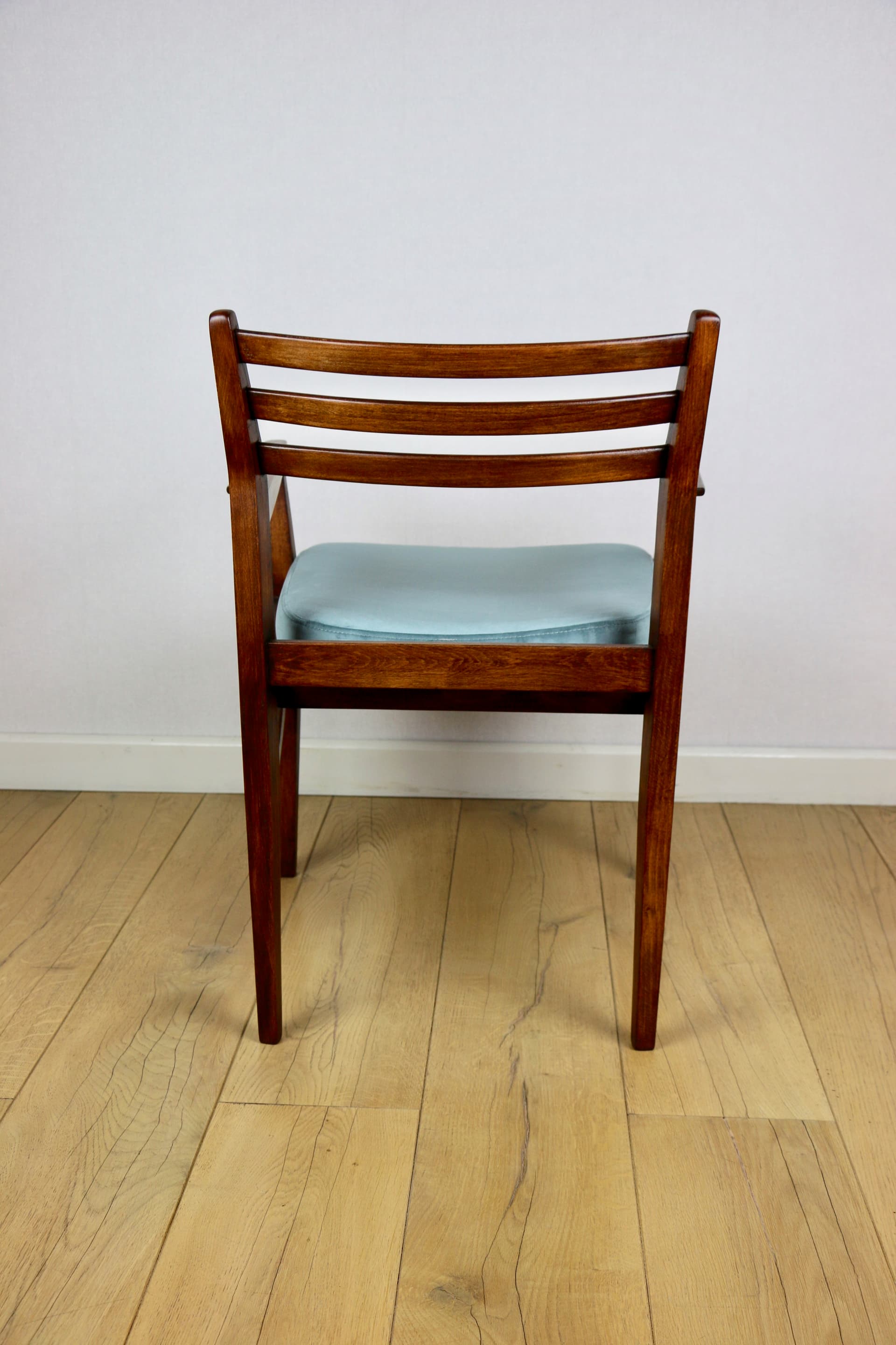Office armchair, blue velvet, walnut-stained beech, Poland, 1970s. - 227292