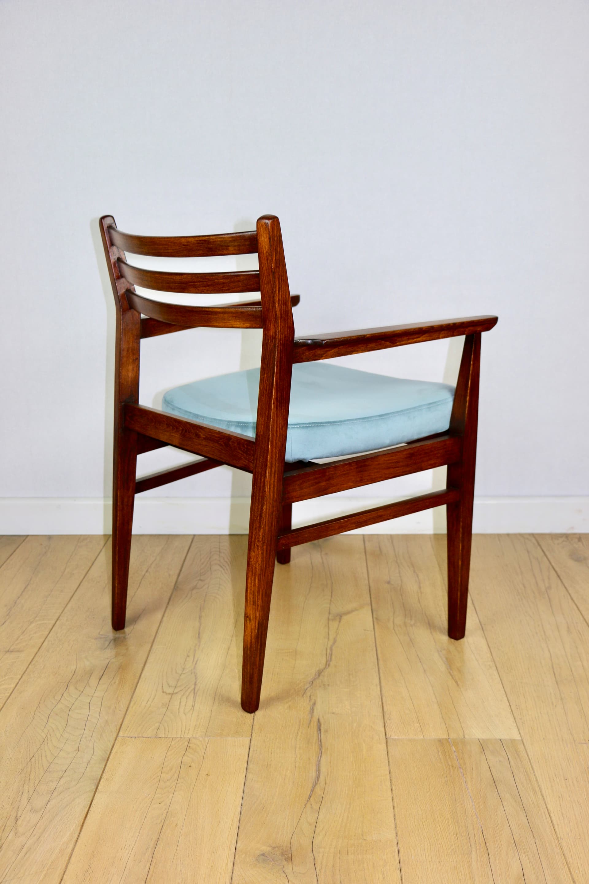 Office armchair, blue velvet, walnut-stained beech, Poland, 1970s. - 227293