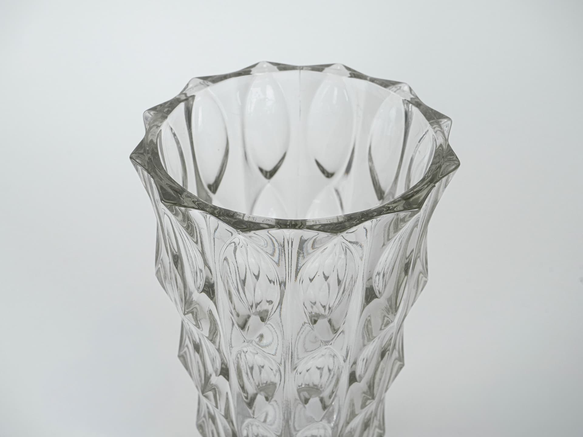 Vase, transparent crystal, Italy, 1960s. - 227421