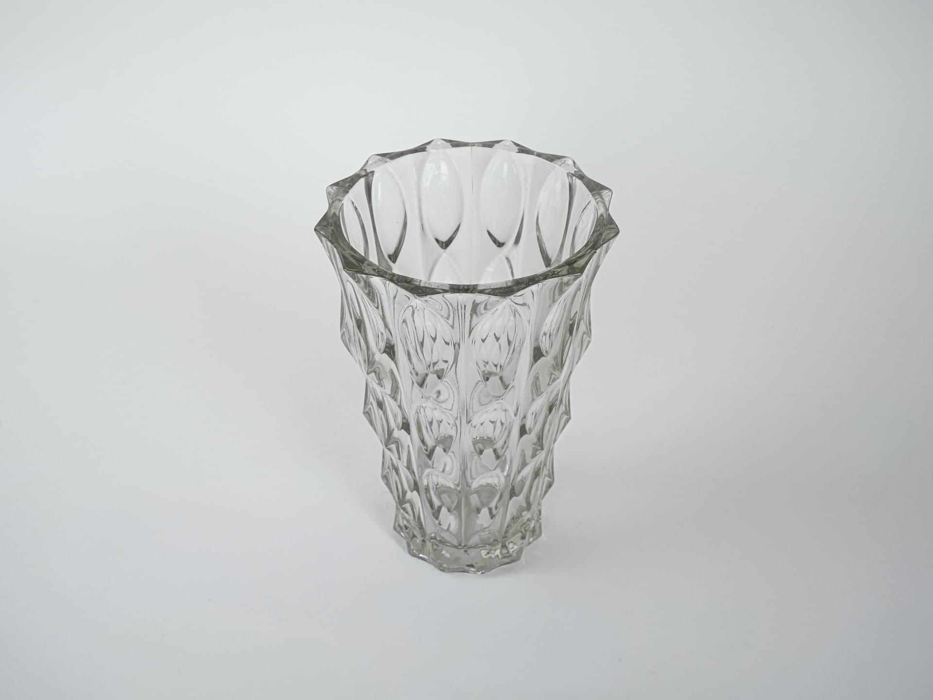 Vase, transparent crystal, Italy, 1960s. - 227422