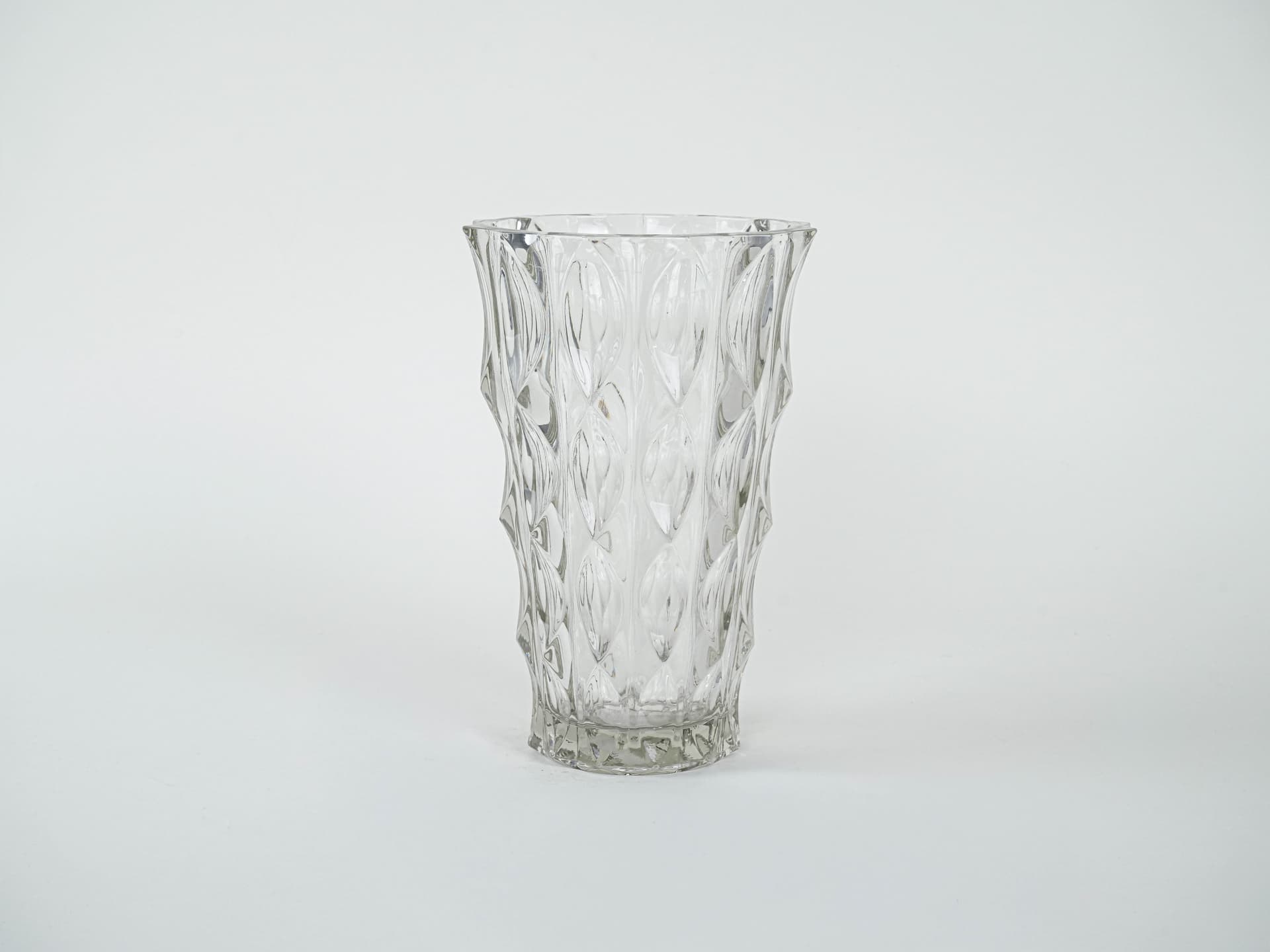 Vase, transparent crystal, Italy, 1960s. - 227420