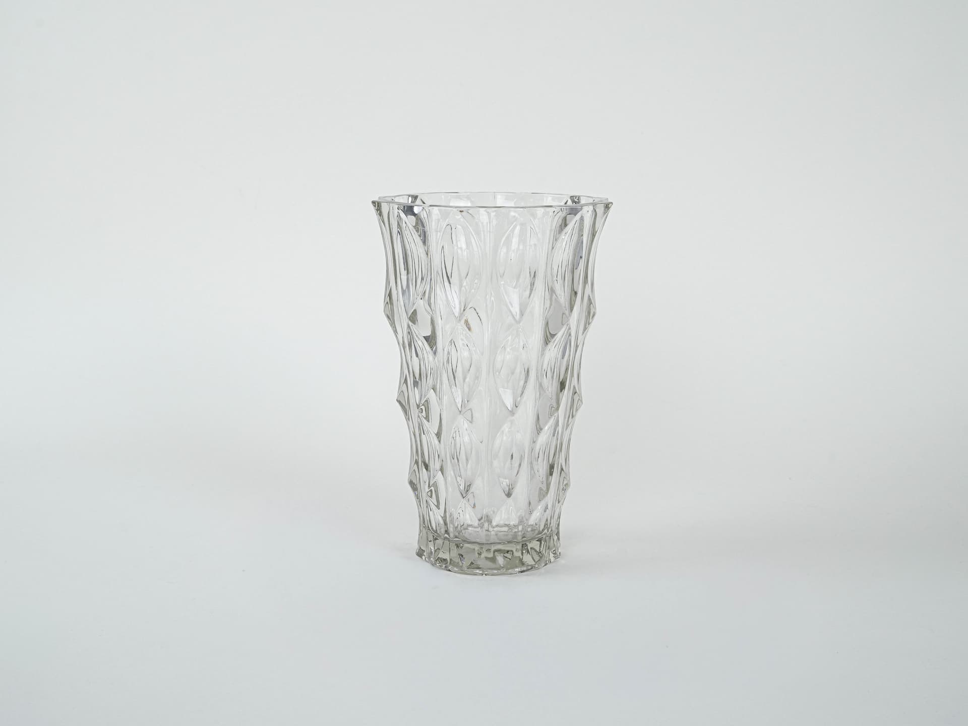Vase, transparent crystal, Italy, 1960s. - 227419